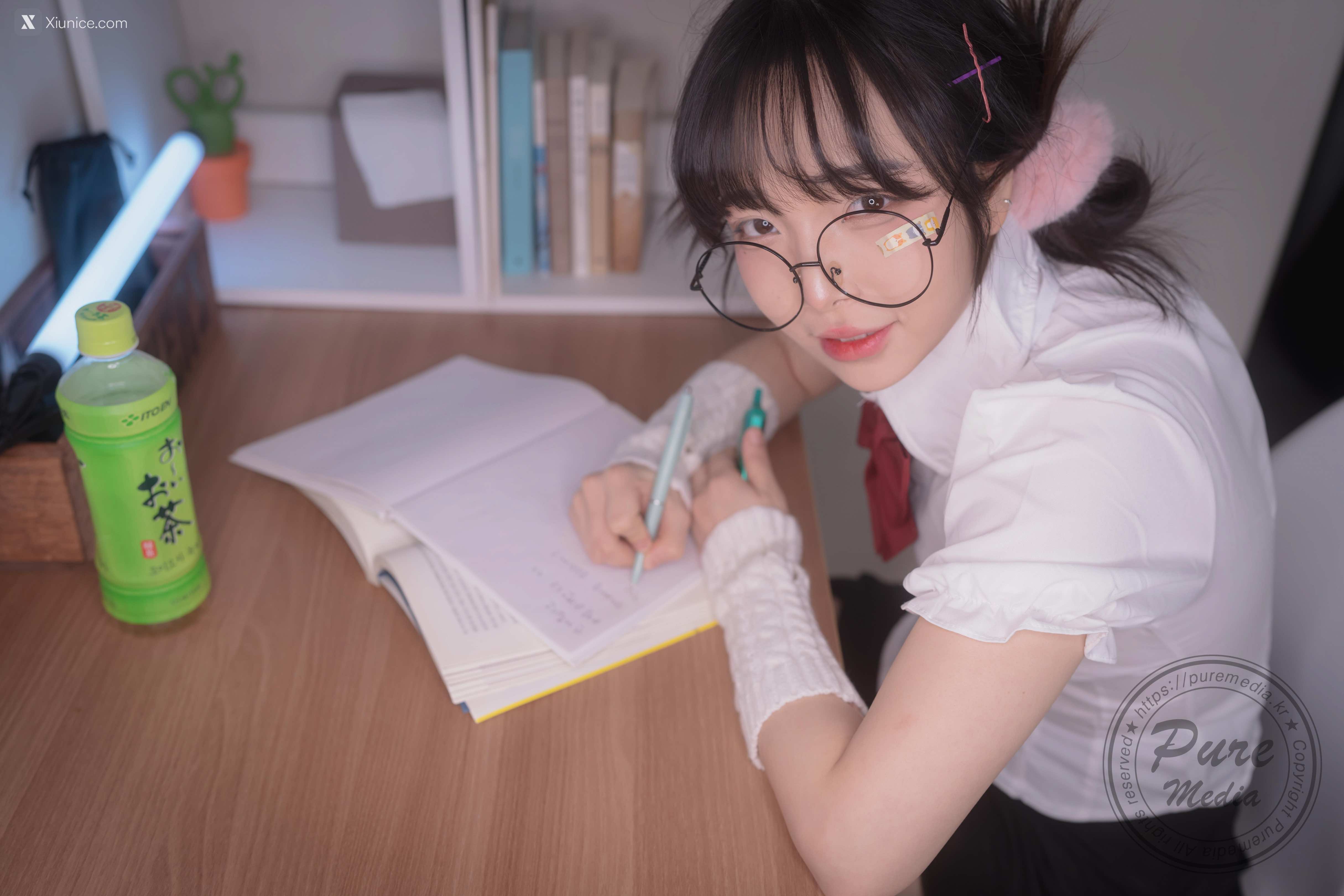 Pure Media Vol.276 Jelly (젤리) – Girl Trapped in a Rooftop Room 4K
