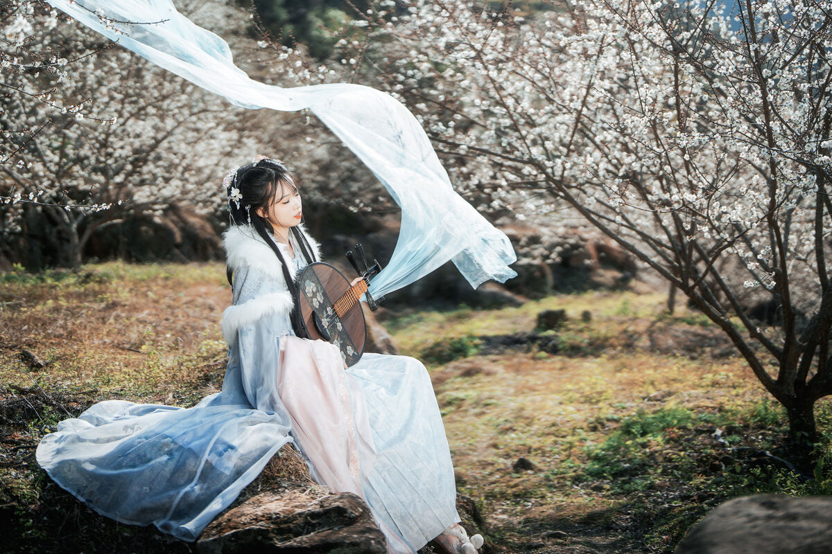 YiTuYu艺图语 Vol.10209 Nan You Chen Miao Miao