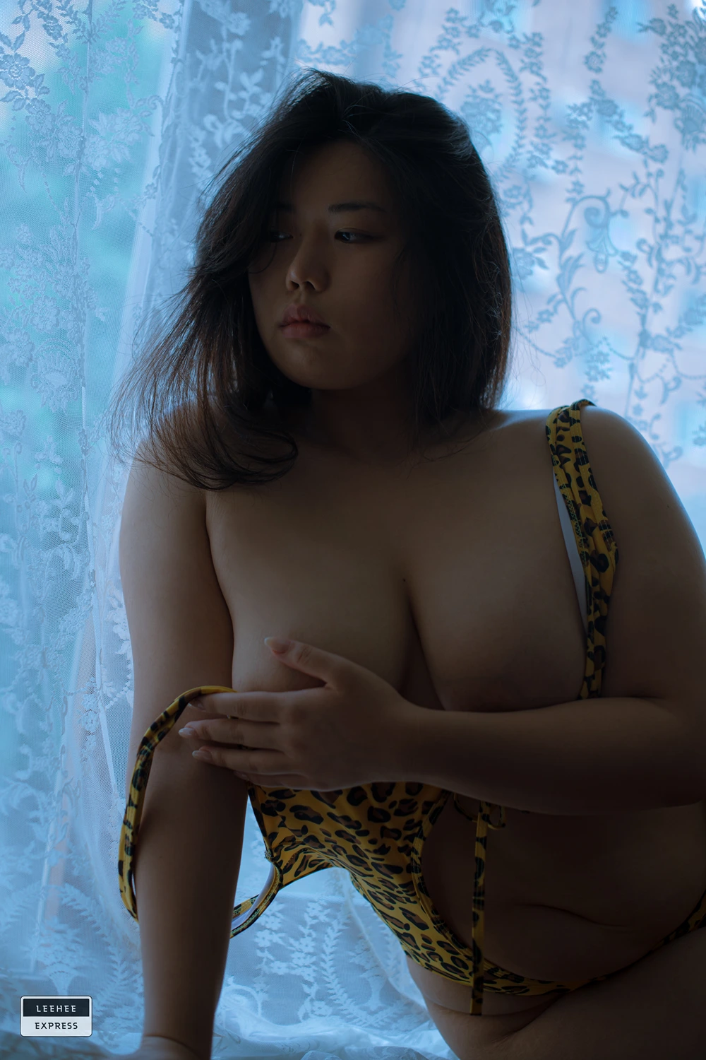 H.I , LEEHEE EXPRESS LEBE-024