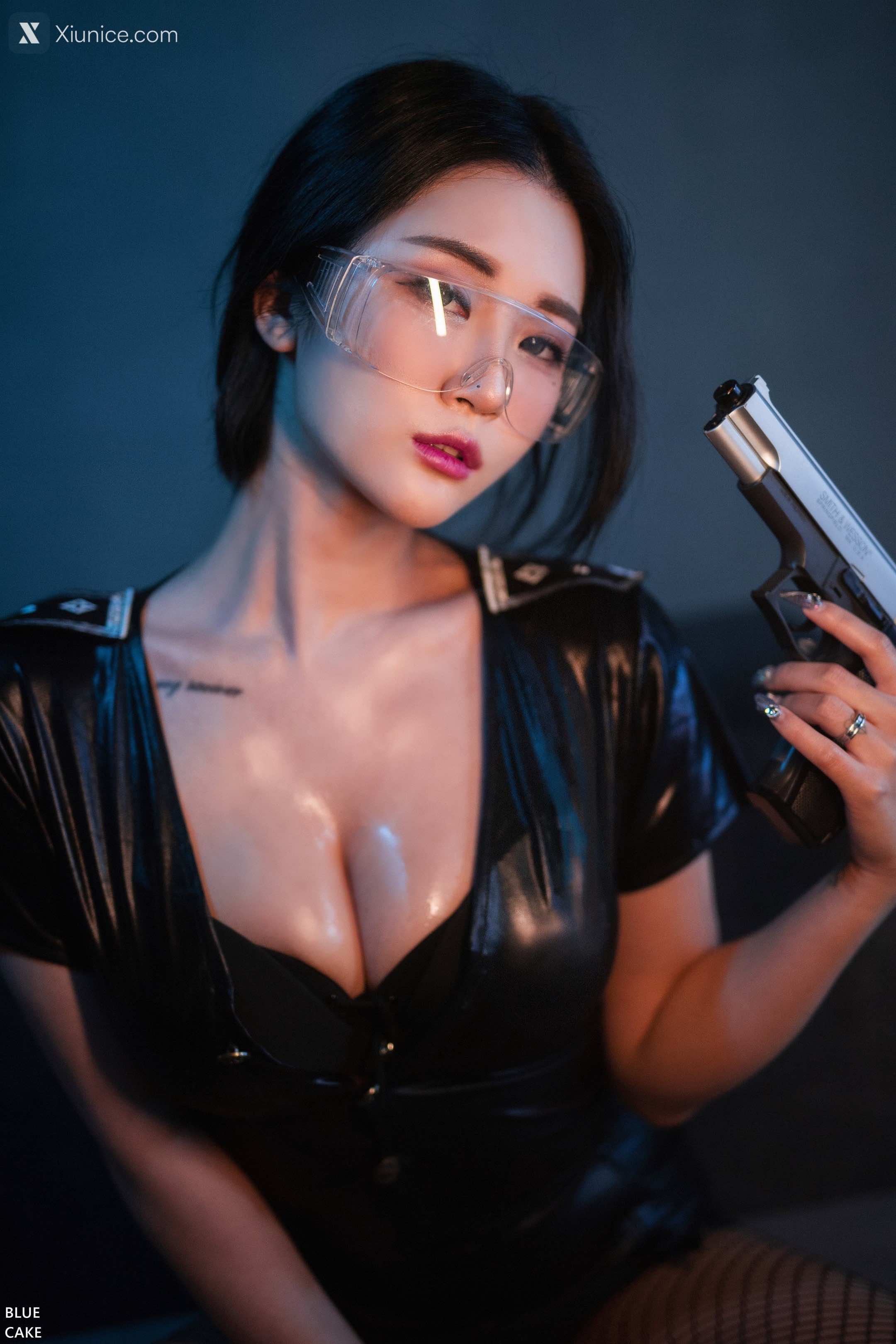 BLUECAKE Bomi (보미) – Siren 4K