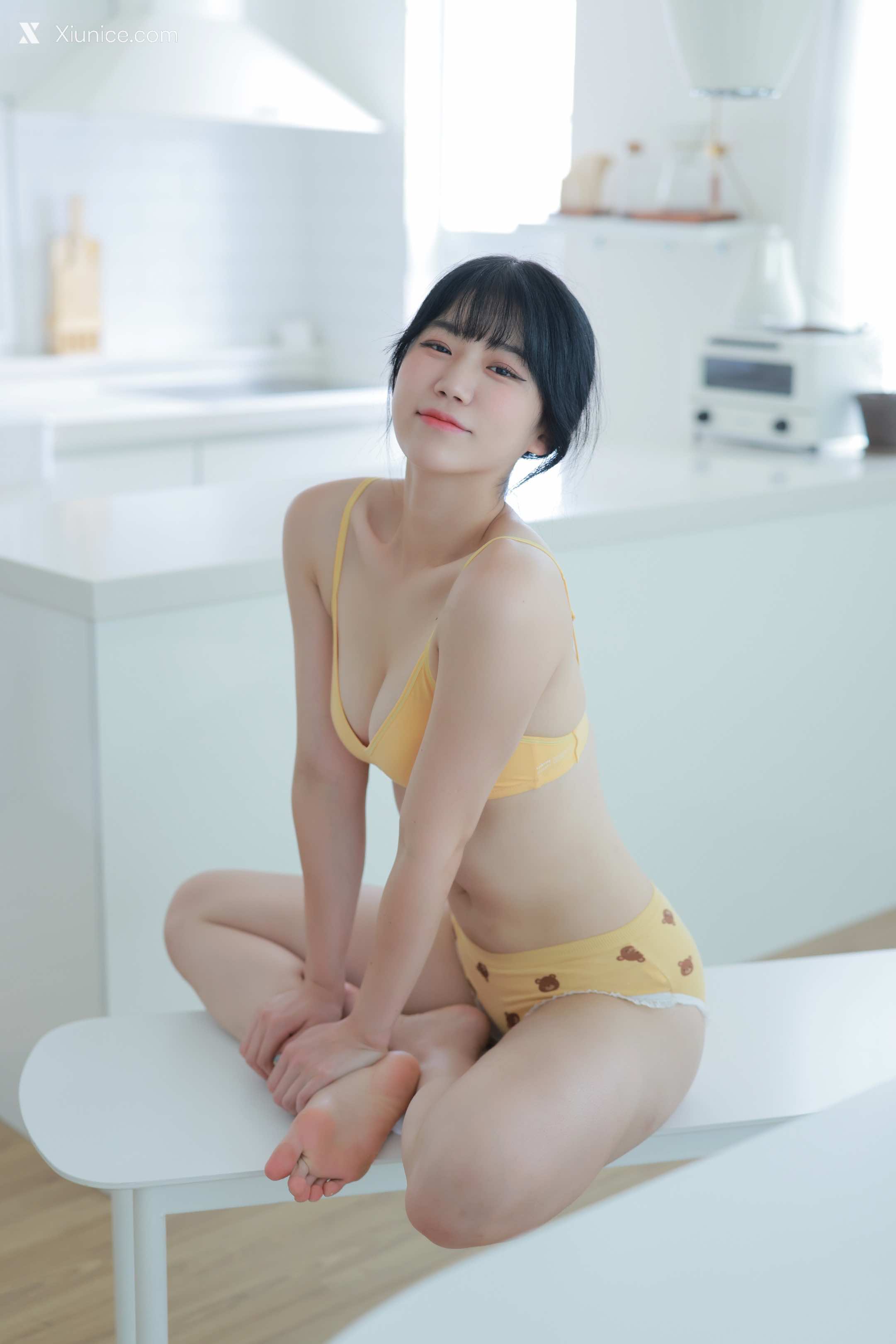 SweetBox Yui (유이) – SWTB Vol.018 CREAM 4K