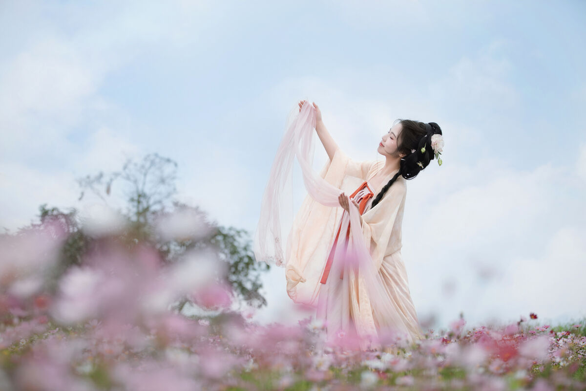 YiTuYu艺图语 Vol.10232 Ju Pi Yi Hao