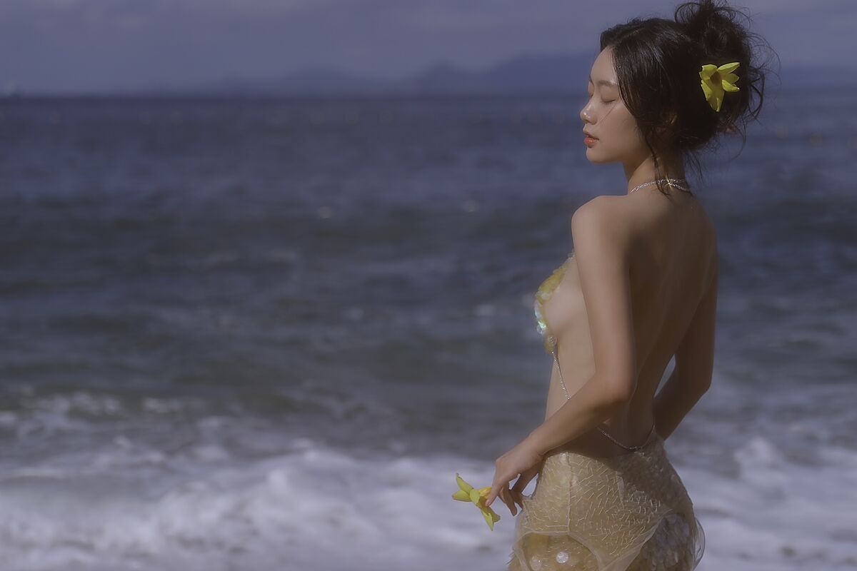 YiTuYu艺图语 Vol.10031 Liu Liu