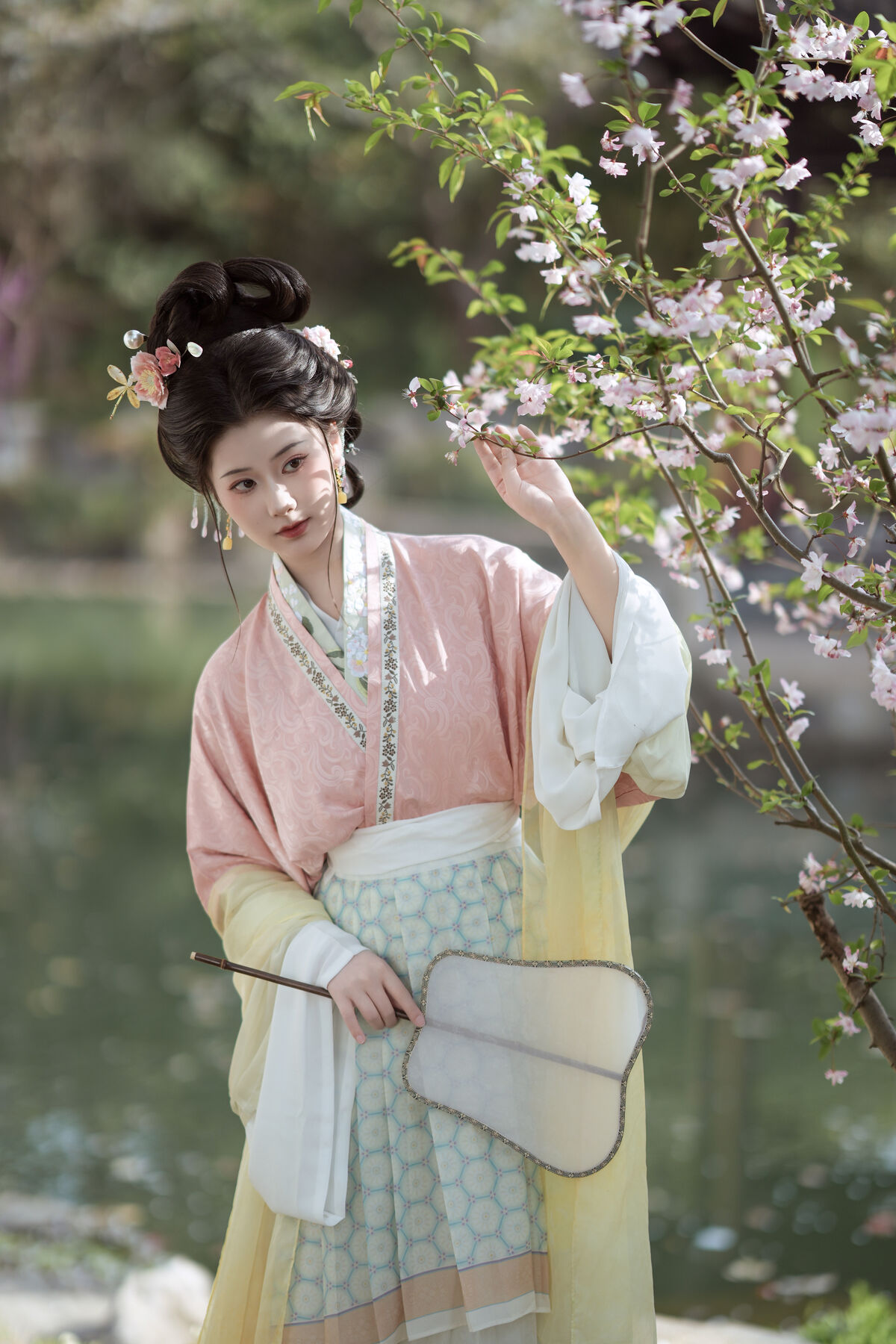 YiTuYu艺图语 Vol.10229 Jiang Zhu