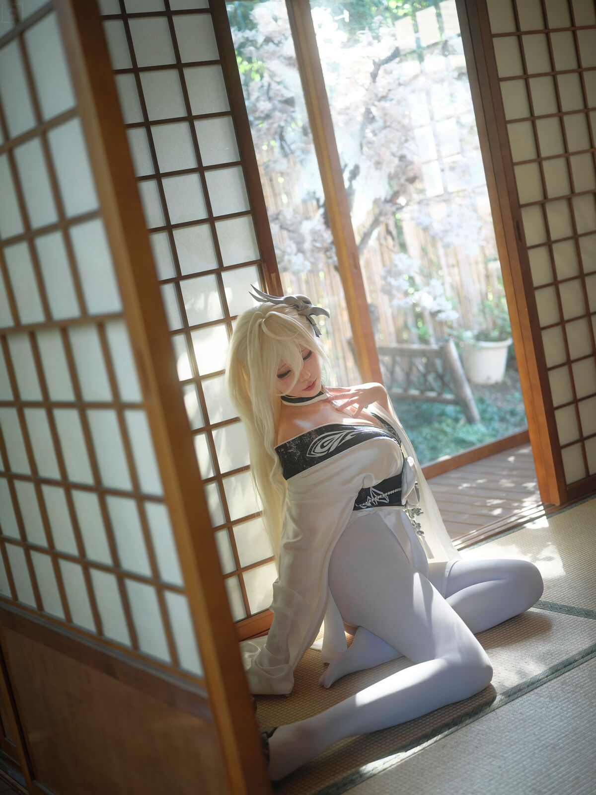 Coser@湖里狸 - 白凤