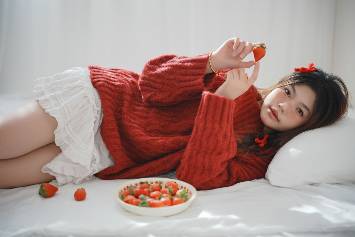 YiTuYu艺图语 Vol.10067 Jing Jing Yi