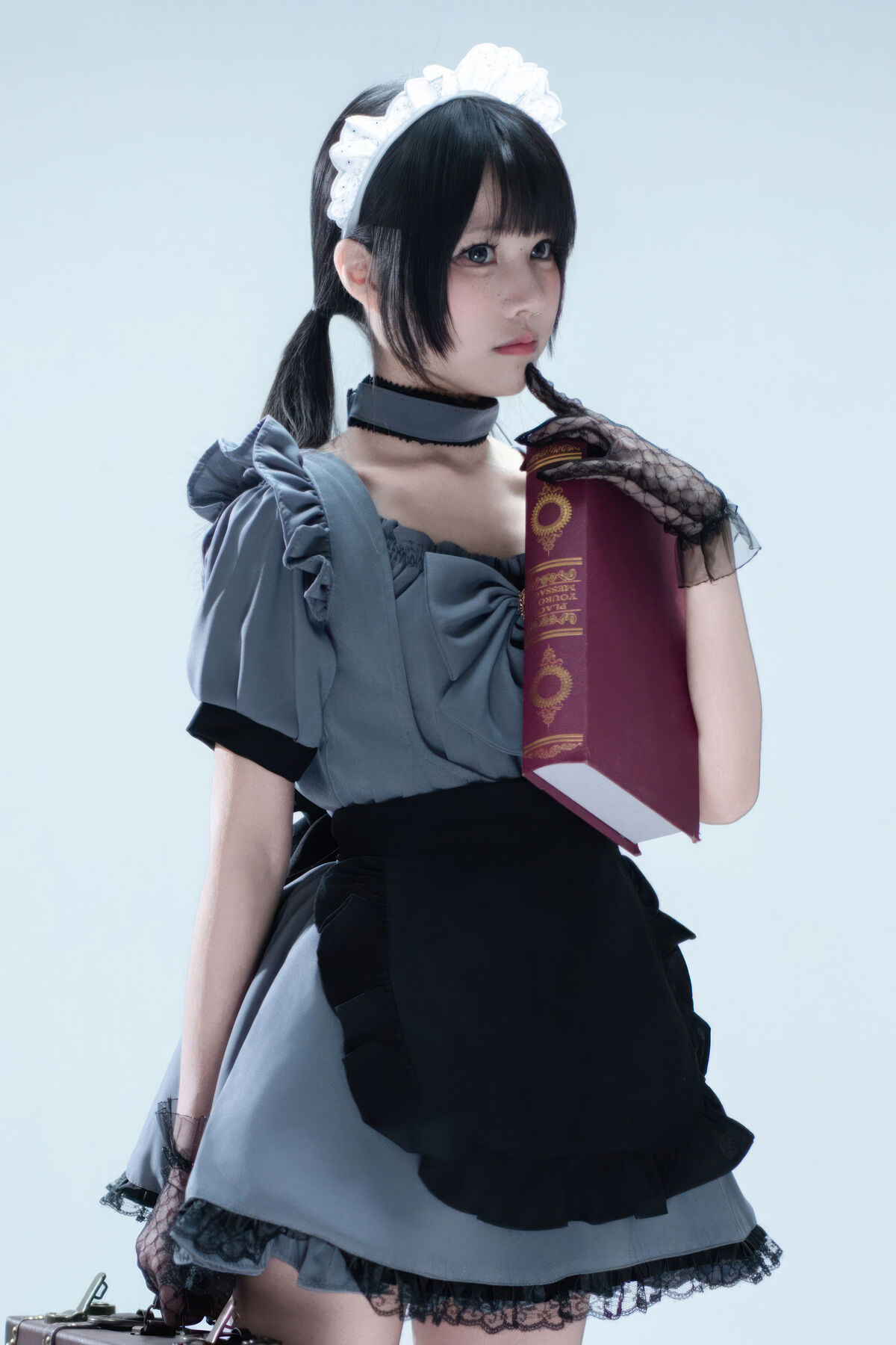 Coser@清水凪 - 手提箱与灰色女仆