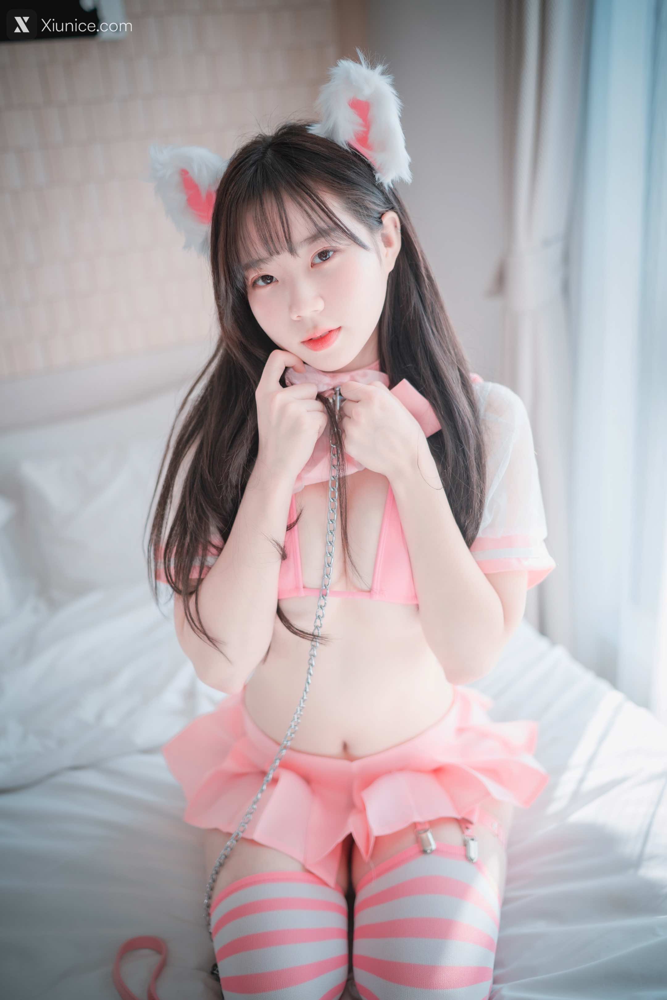 DJAWA Photo – Myu_a_ (뮤아) – Catgirl in Pink 4K