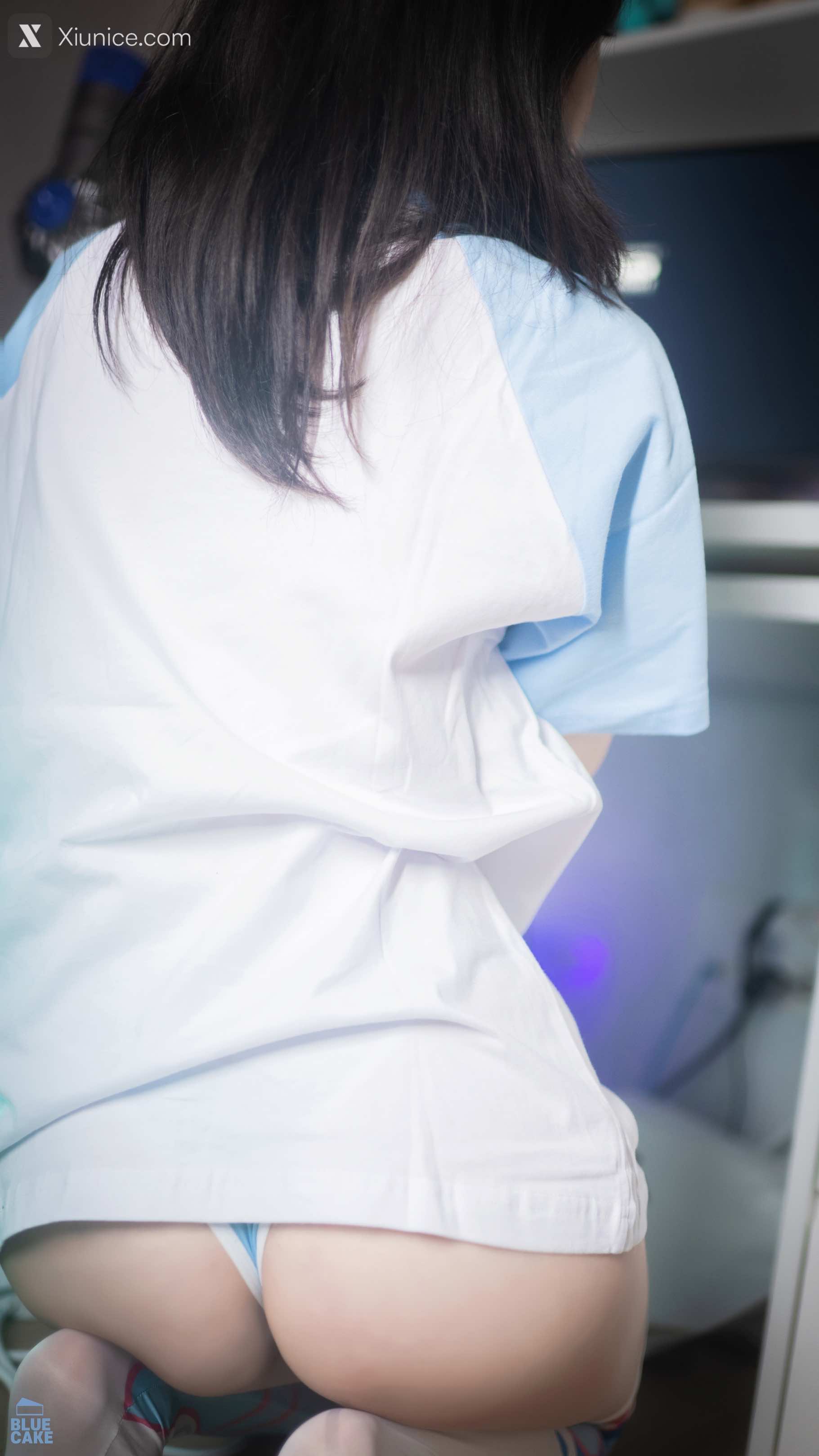 BLUECAKE Bambi (밤비) – Home Work 4K