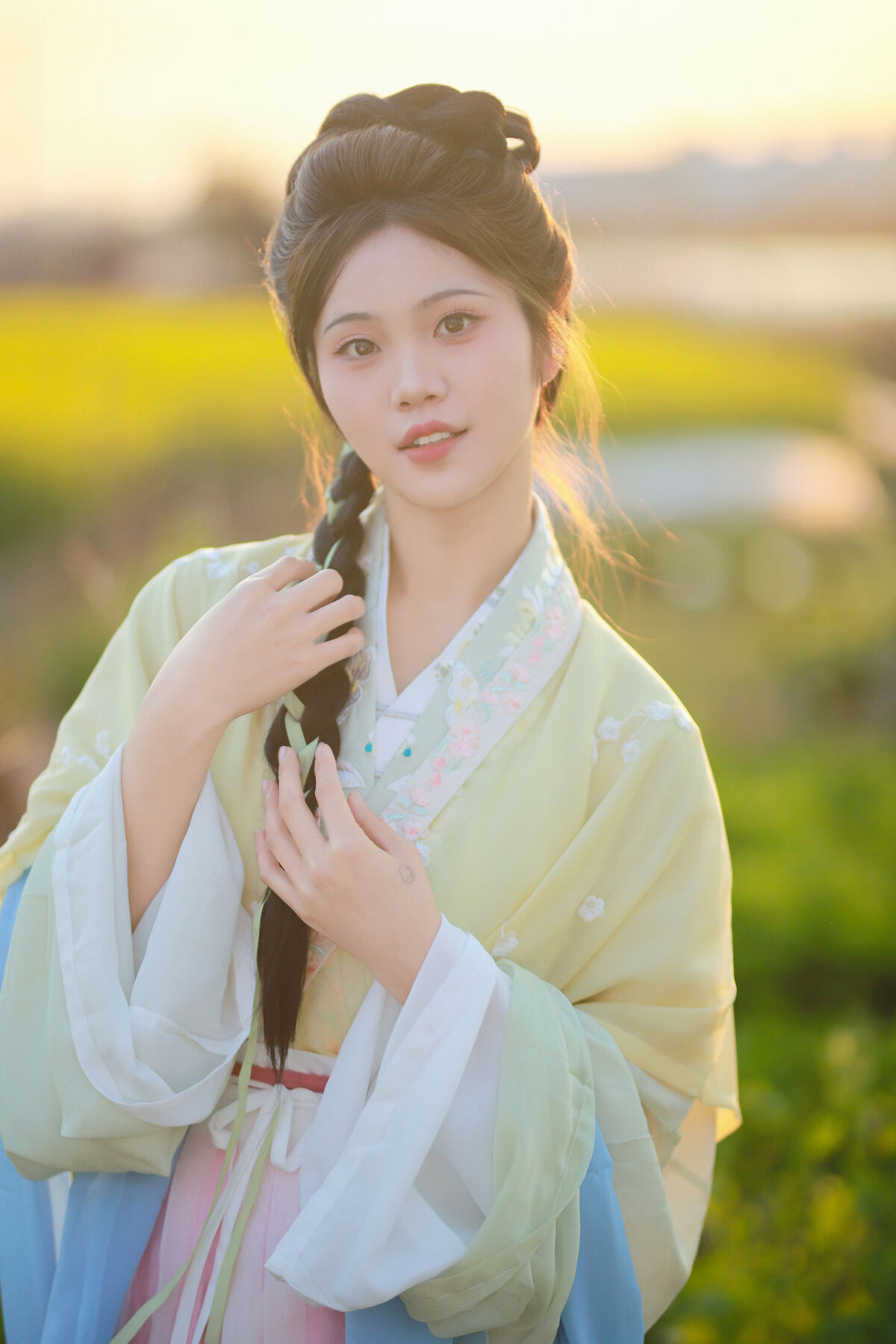 YiTuYu艺图语 Vol.10139 Jin Tian Yao Qu Hua Zhuang Ling