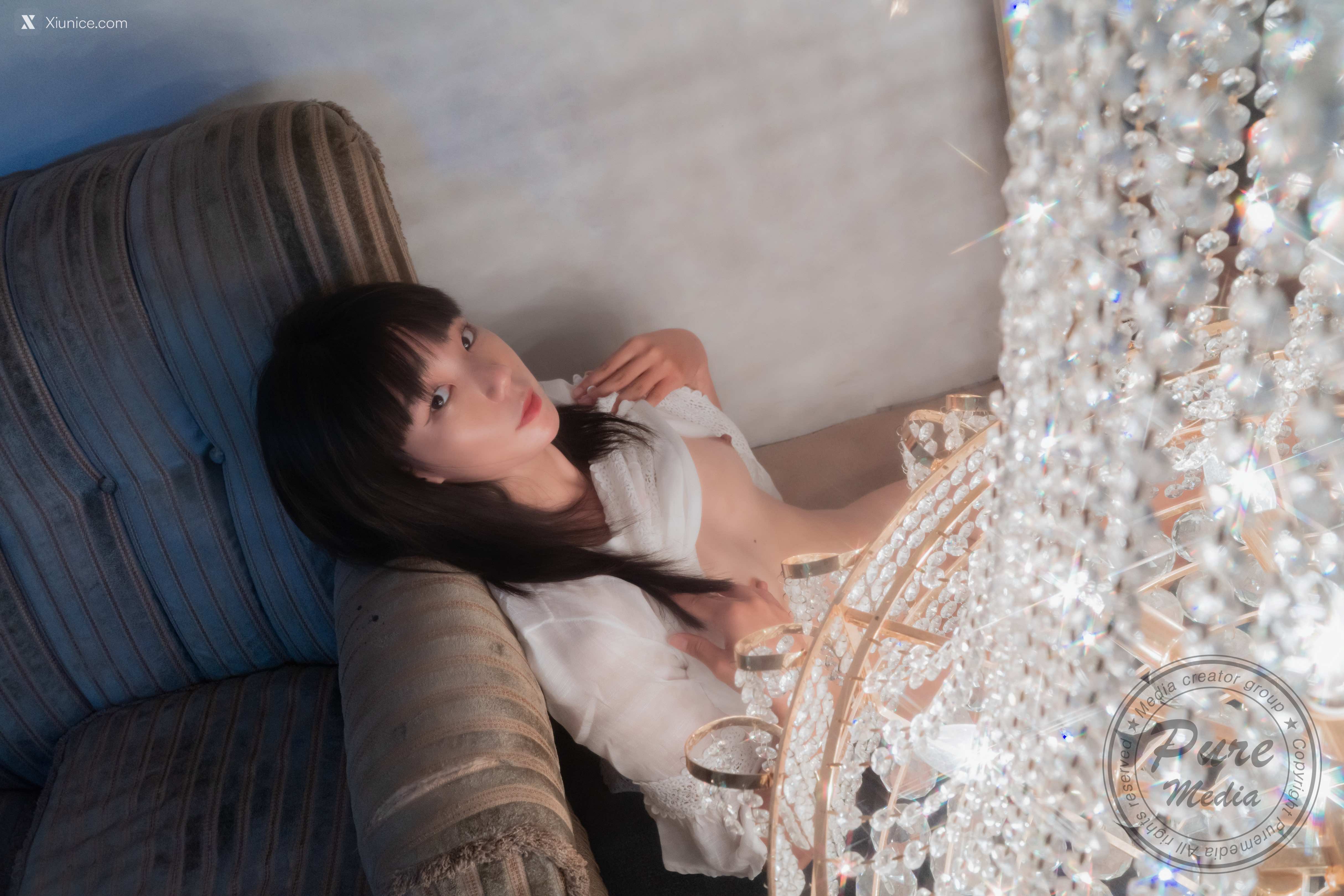 Pure Media Vol.197 KISS-ME (키스미) – Lighting Girl 4K
