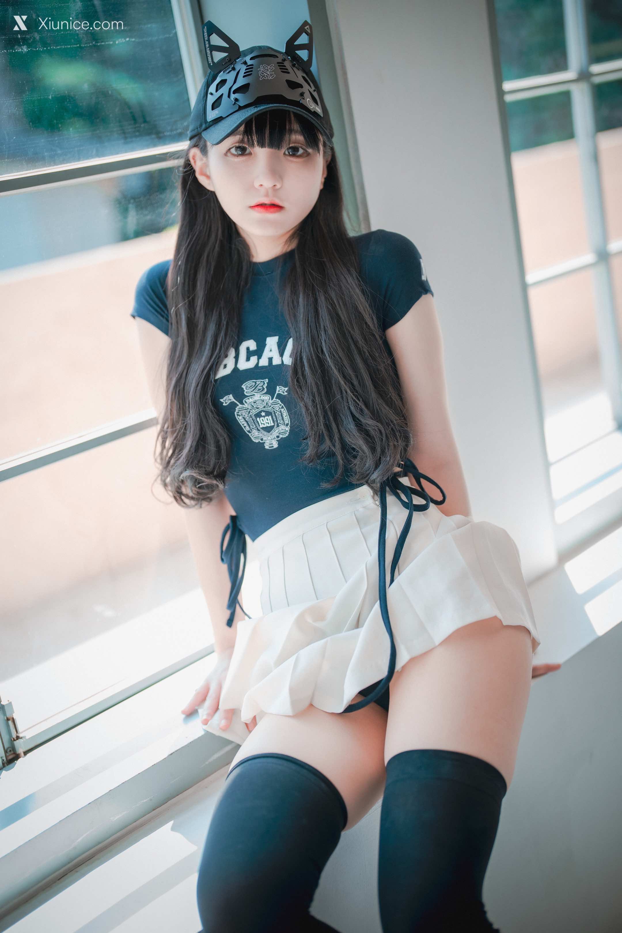 DJAWA Photo – Jeong Jenny (정제니) – Classic Athletic Girl in Navy Blue 4K