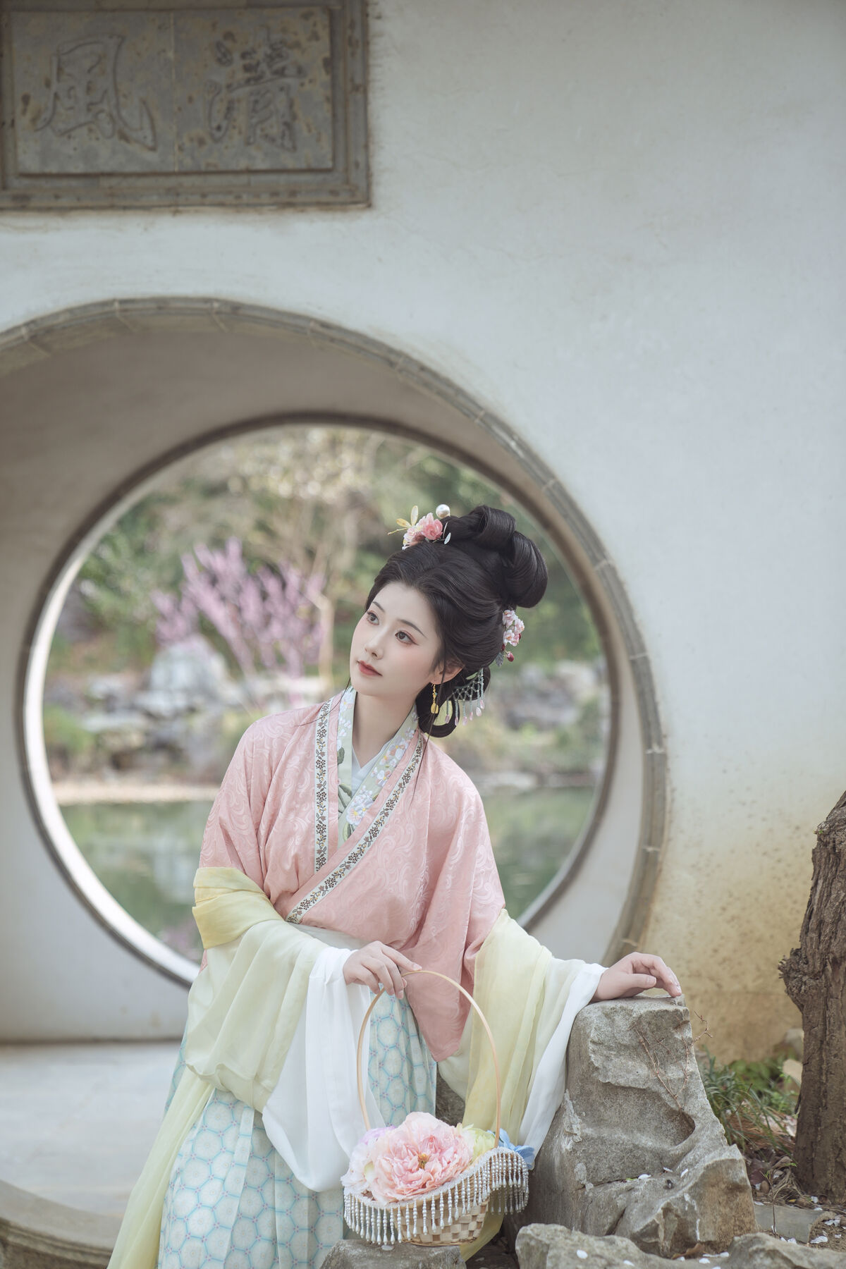 YiTuYu艺图语 Vol.10229 Jiang Zhu