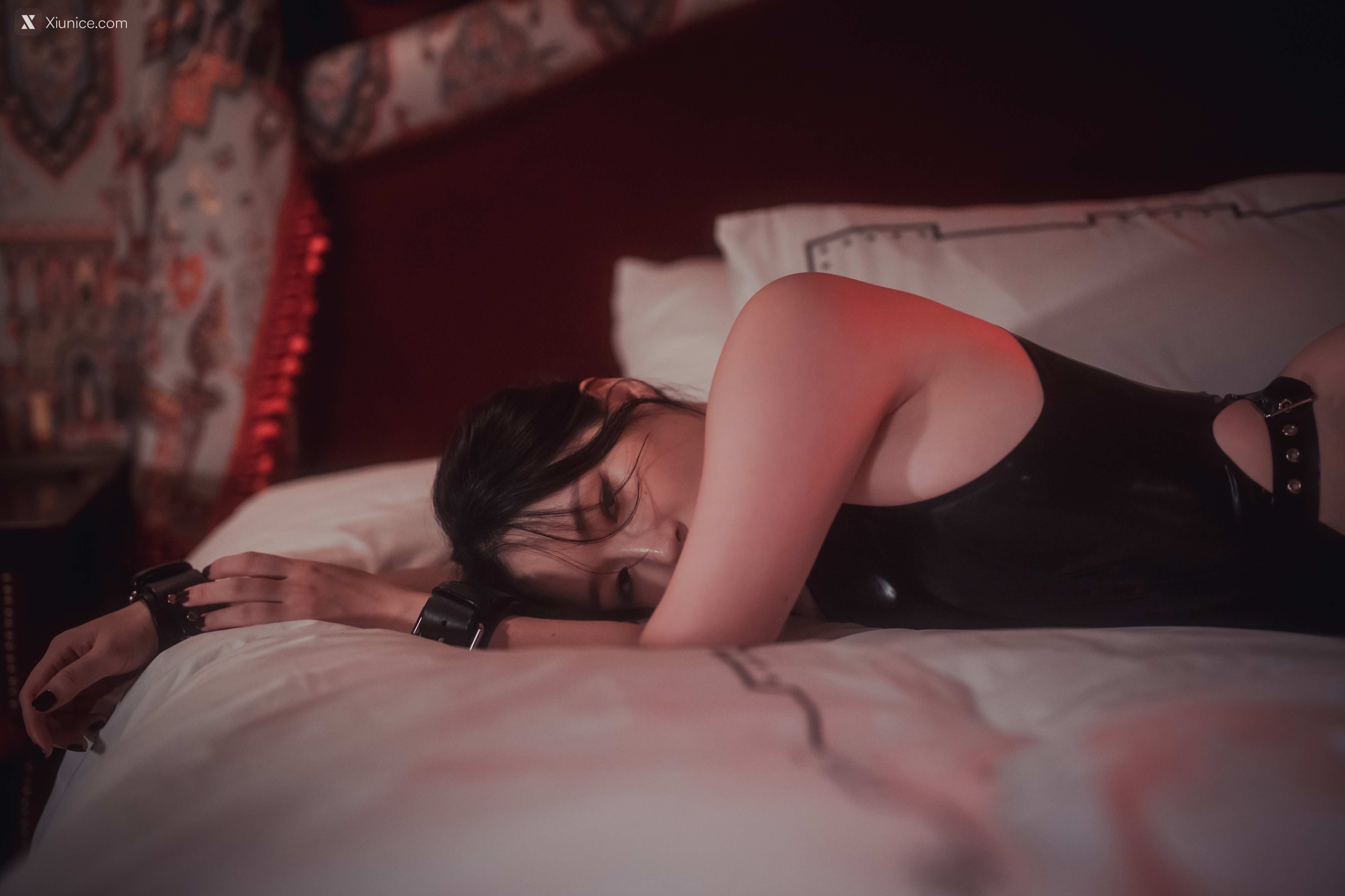 DJAWA Photo – Pia (피아) – Cling to Latex 4K