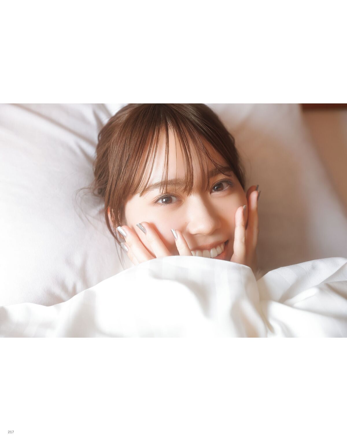 Sayuri Date 伊達さゆり - フォト And インタビューブック 置いてきた傘と地 Part03