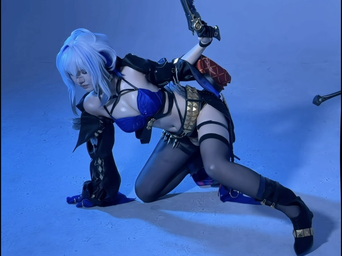 Coser@阿薰kaOri - 鸣潮 嘉贝莉娜 Part03