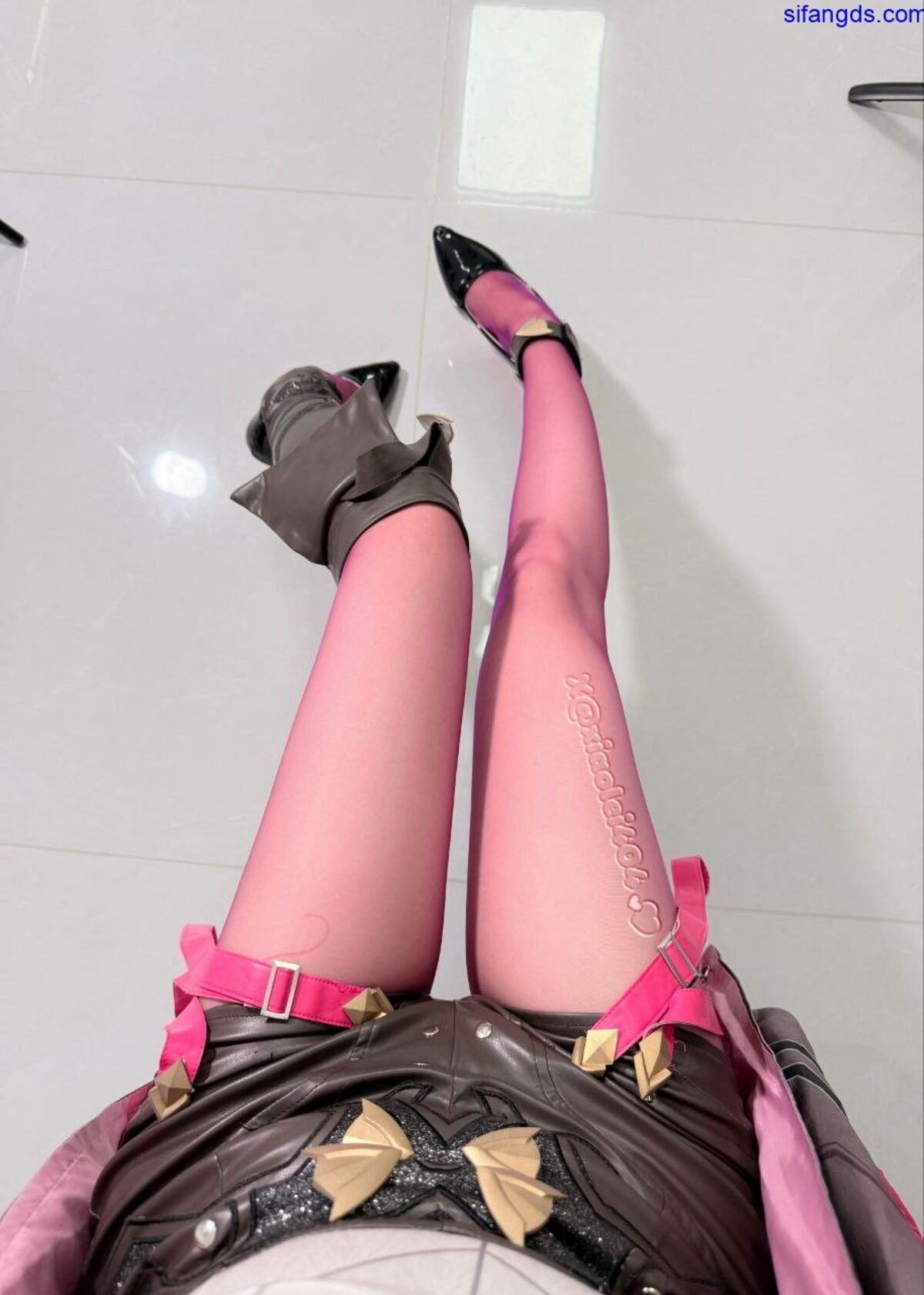 Xi Er Wei 希尔薇 - X颜值Cos 12月 露脸裸舞视图合集 Part01