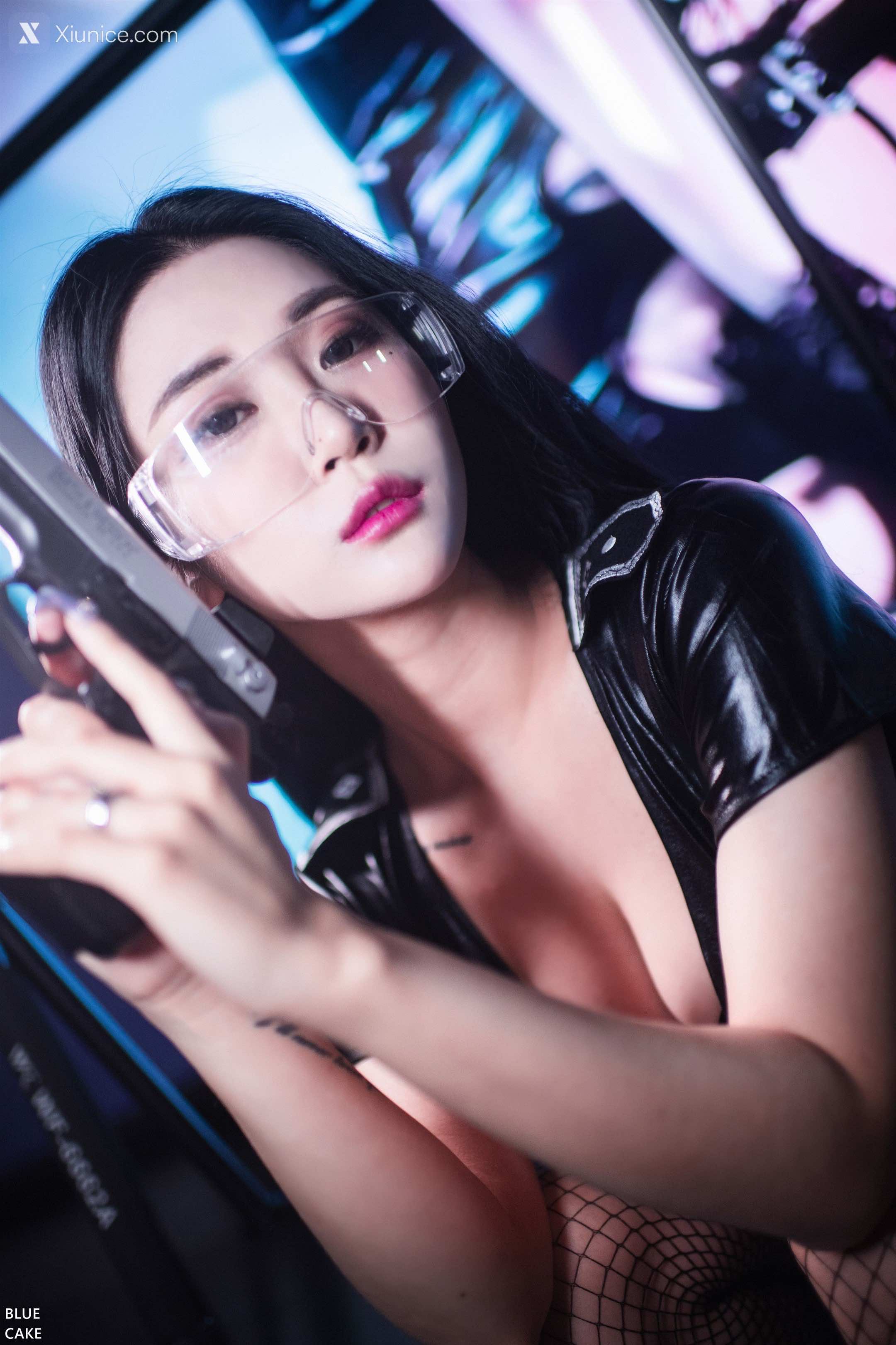 BLUECAKE Bomi (보미) – Siren 4K