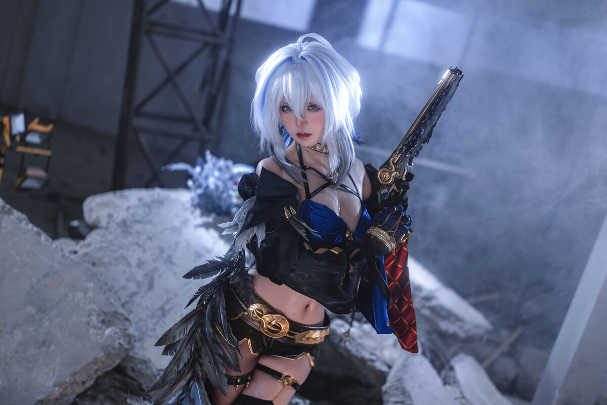 Coser@阿薰kaOri - 鸣潮 嘉贝莉娜 Part03