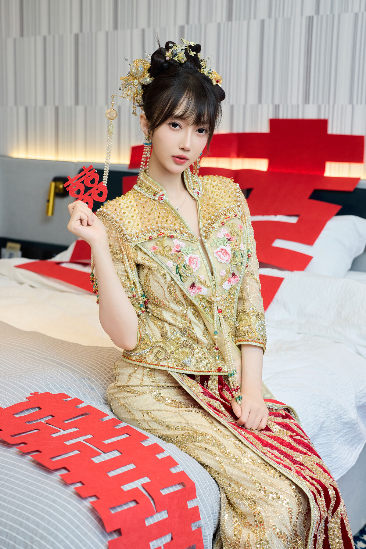 内购无水印 Yue Er Yue Er 玥儿玥er - 秀人网模特 性感秀禾服