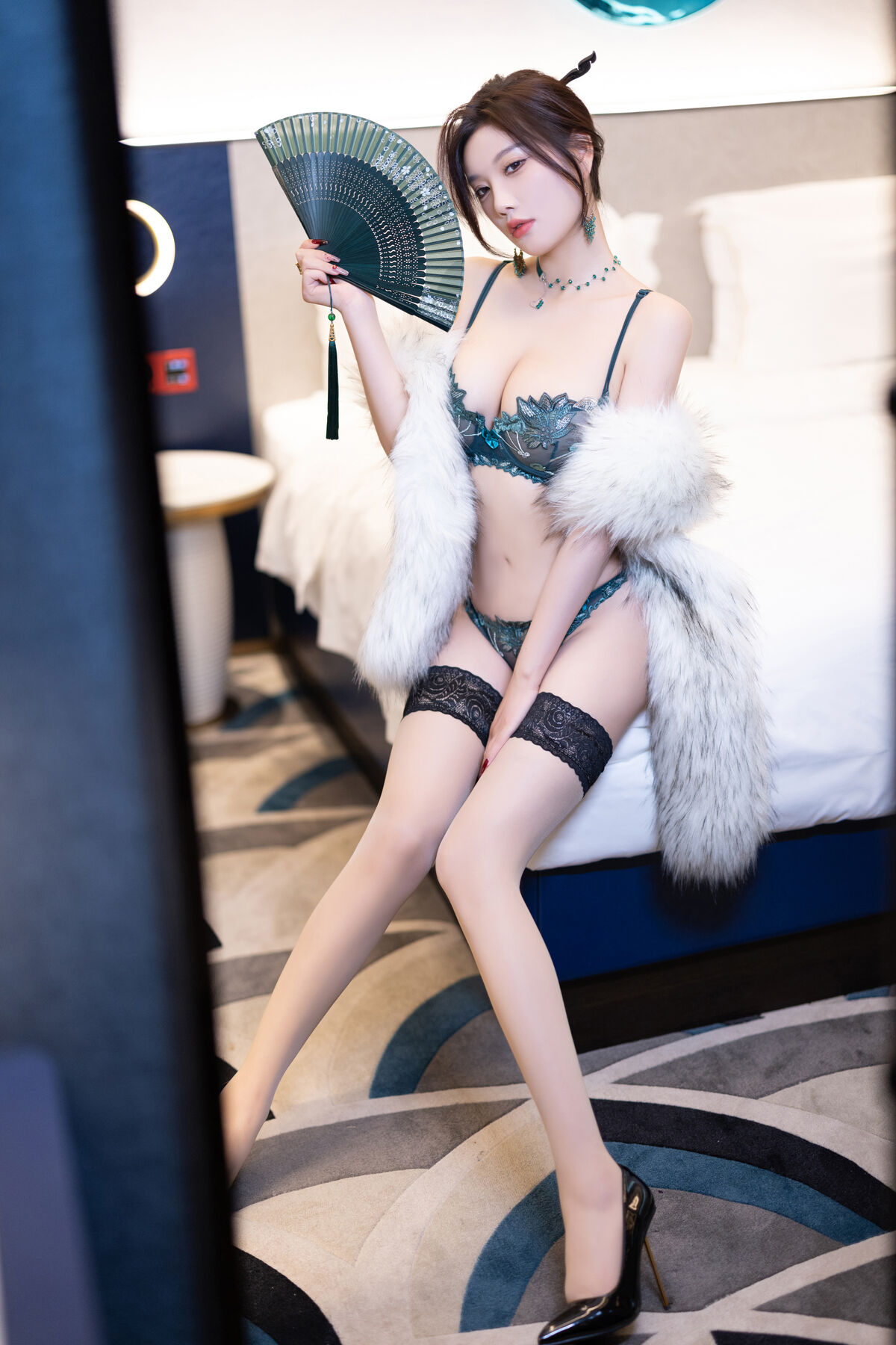 内购无水印 Yang Chen Chen 杨晨晨Yome - 秀人网模特 绿色情趣内衣 Part02