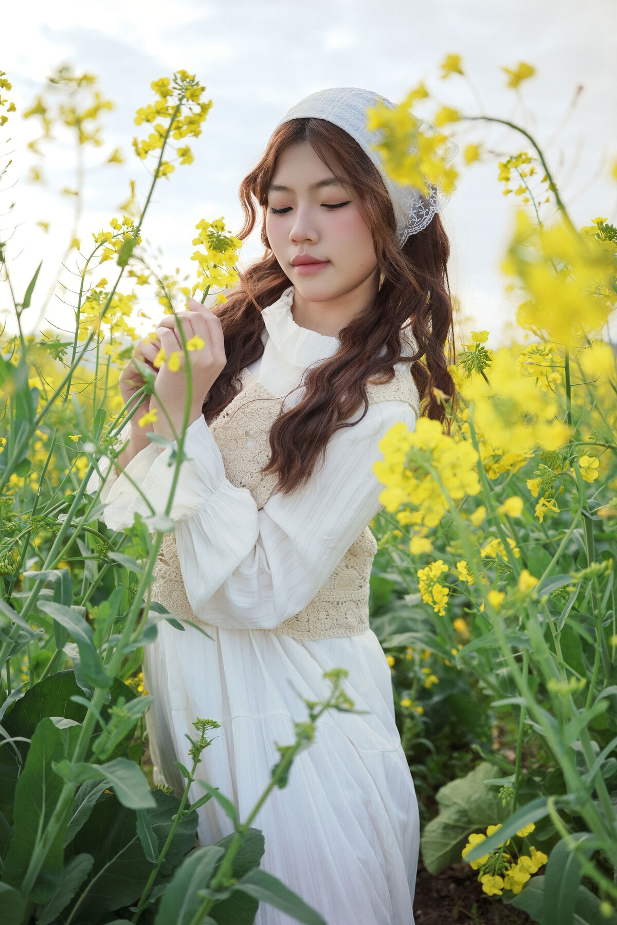 YiTuYu艺图语 Vol.10084 Jing Jing Yi