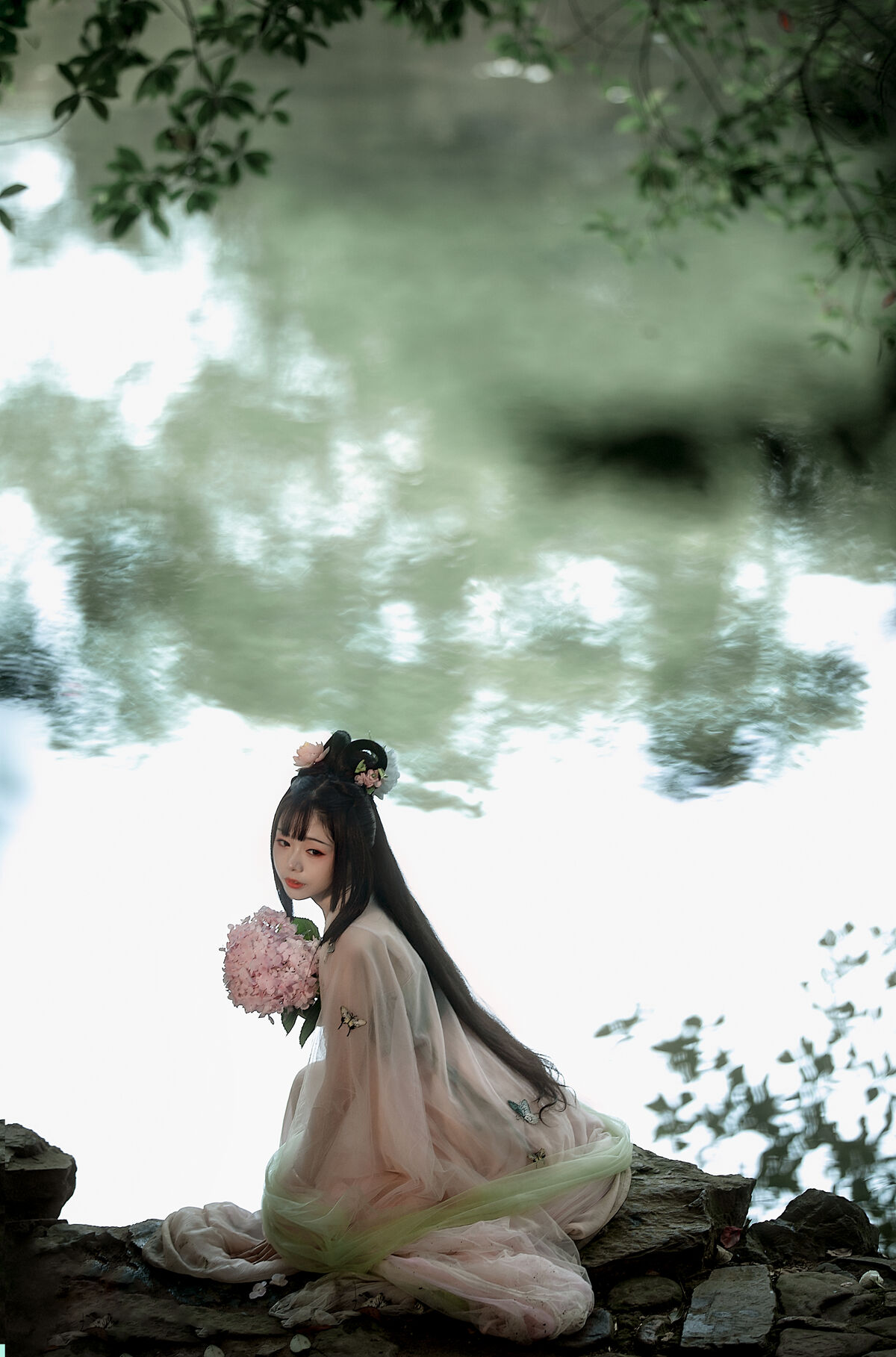 YiTuYu艺图语 Vol.10151 Yun Yun De Hei Yan Quan Er