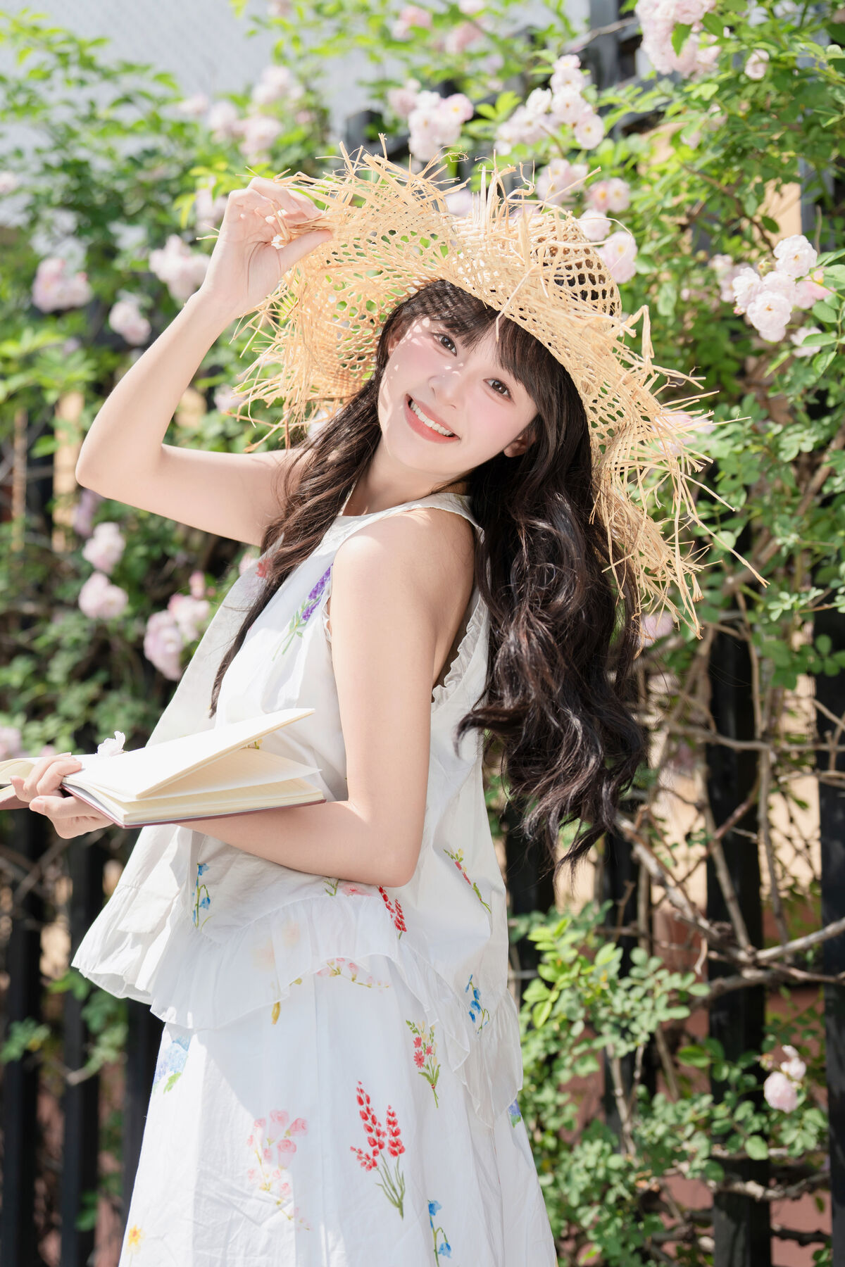 YiTuYu艺图语 Vol.10121 Xia Yu Xiao Nian