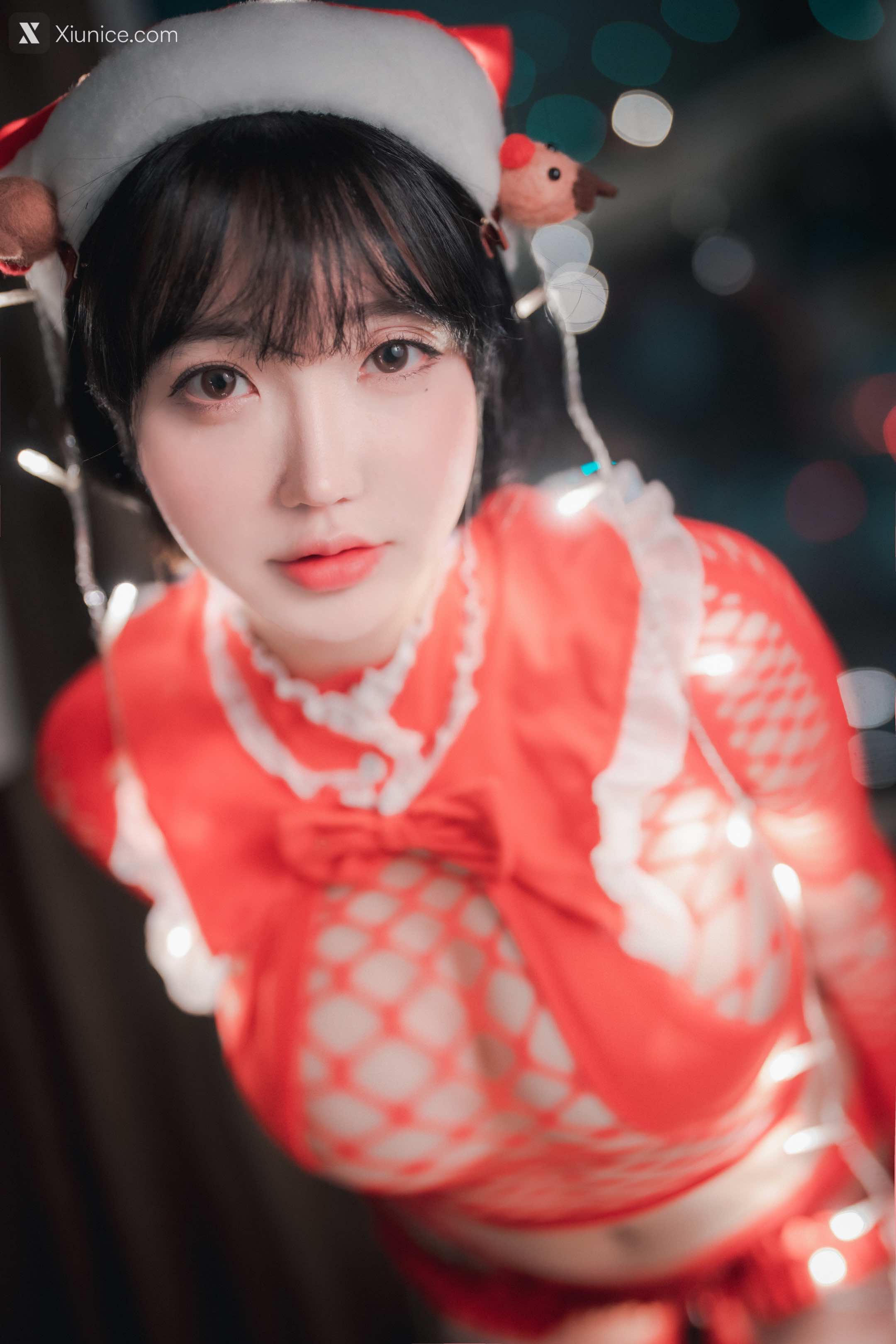 DJAWA Photo – Son Ye-Eun (손예은) – Christmas Special 2021 4K