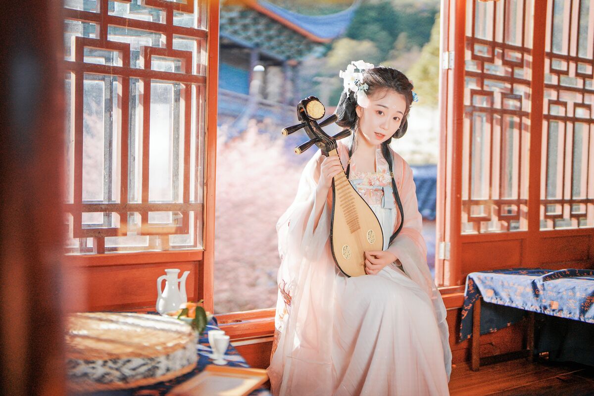 YiTuYu艺图语 Vol.10207 Qing Mo 07