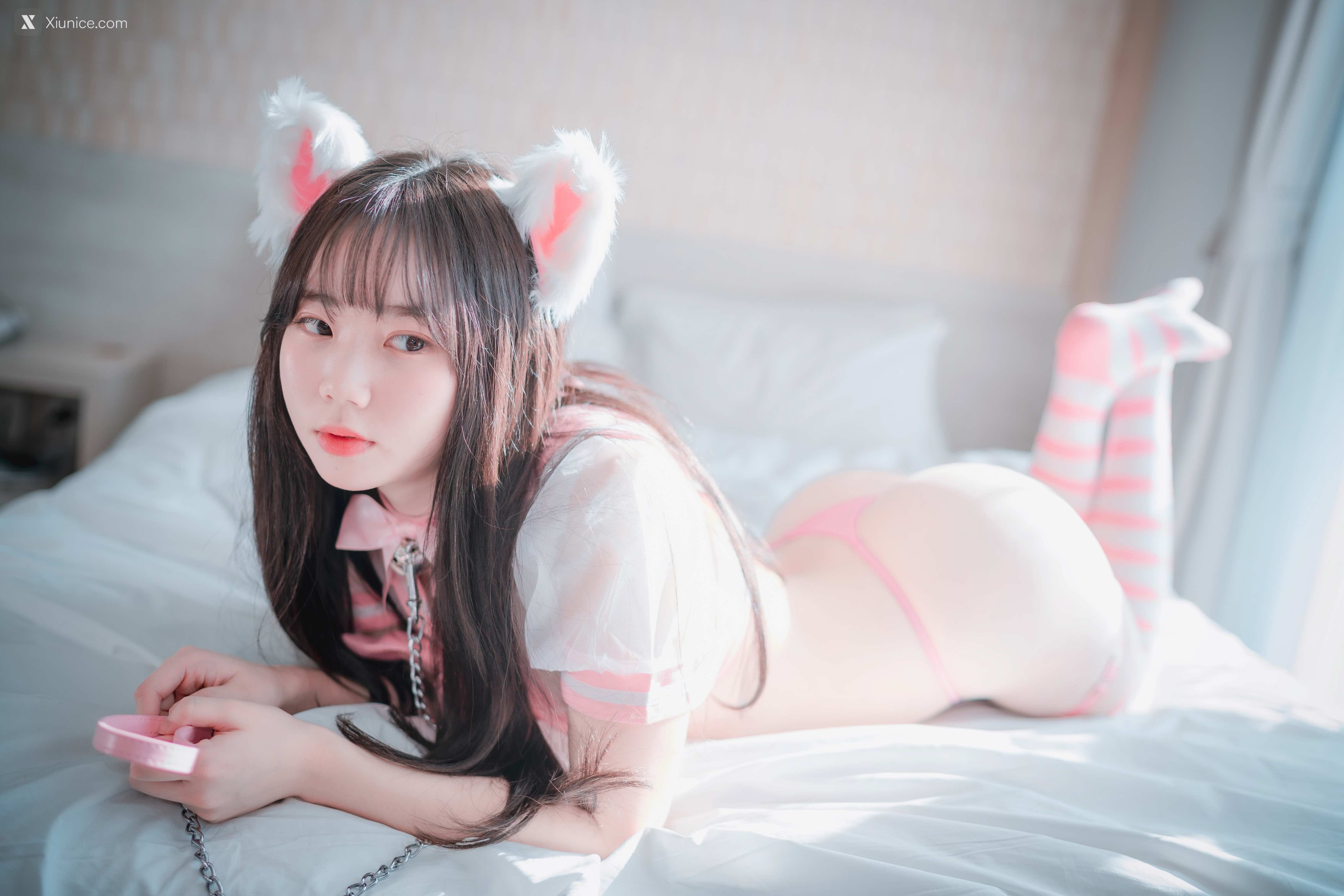 DJAWA Photo – Myu_a_ (뮤아) – Catgirl in Pink 4K