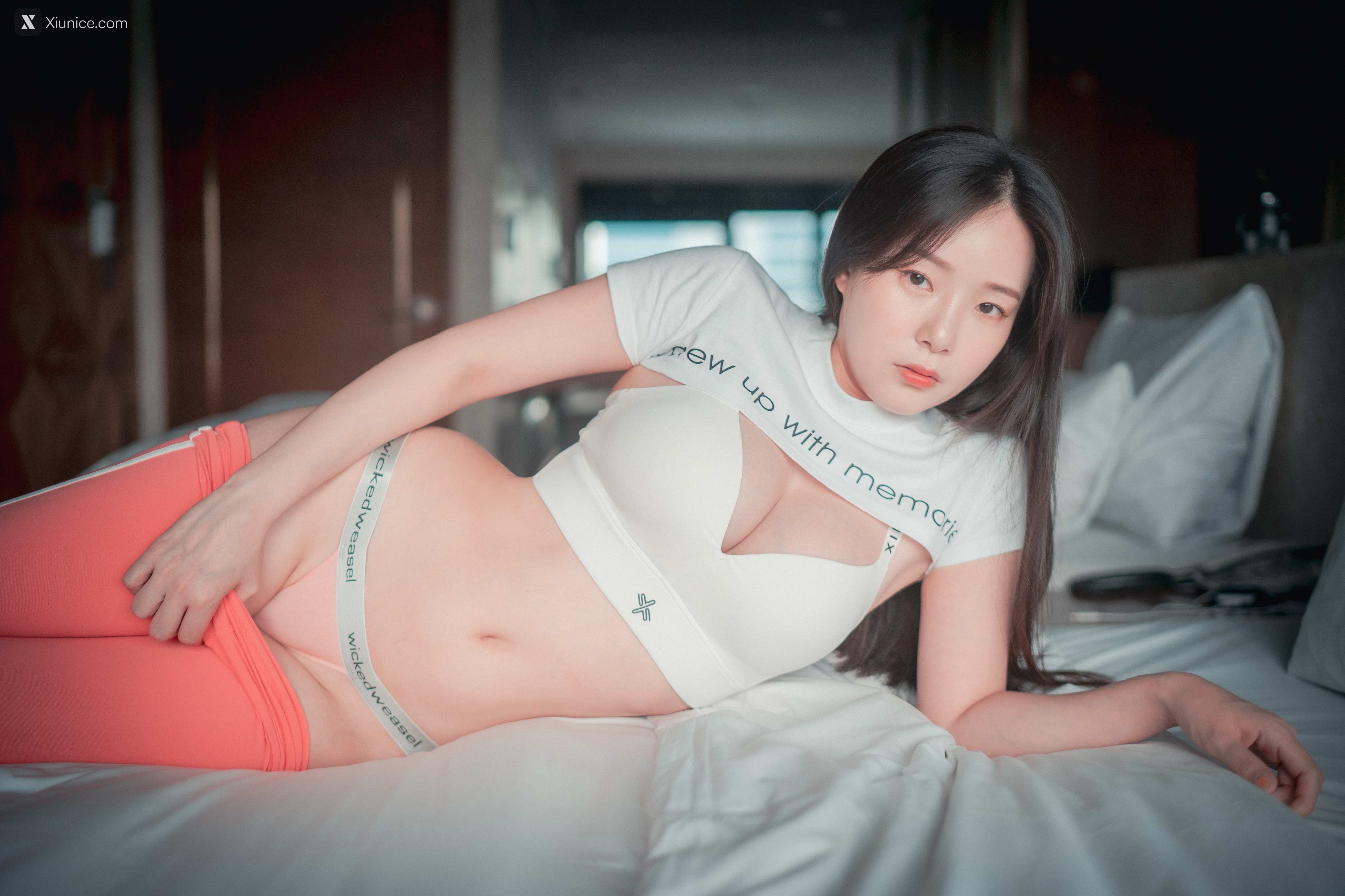 DJAWA Photo – Pia (피아) – Loose and Tight Salmon Pink 4K