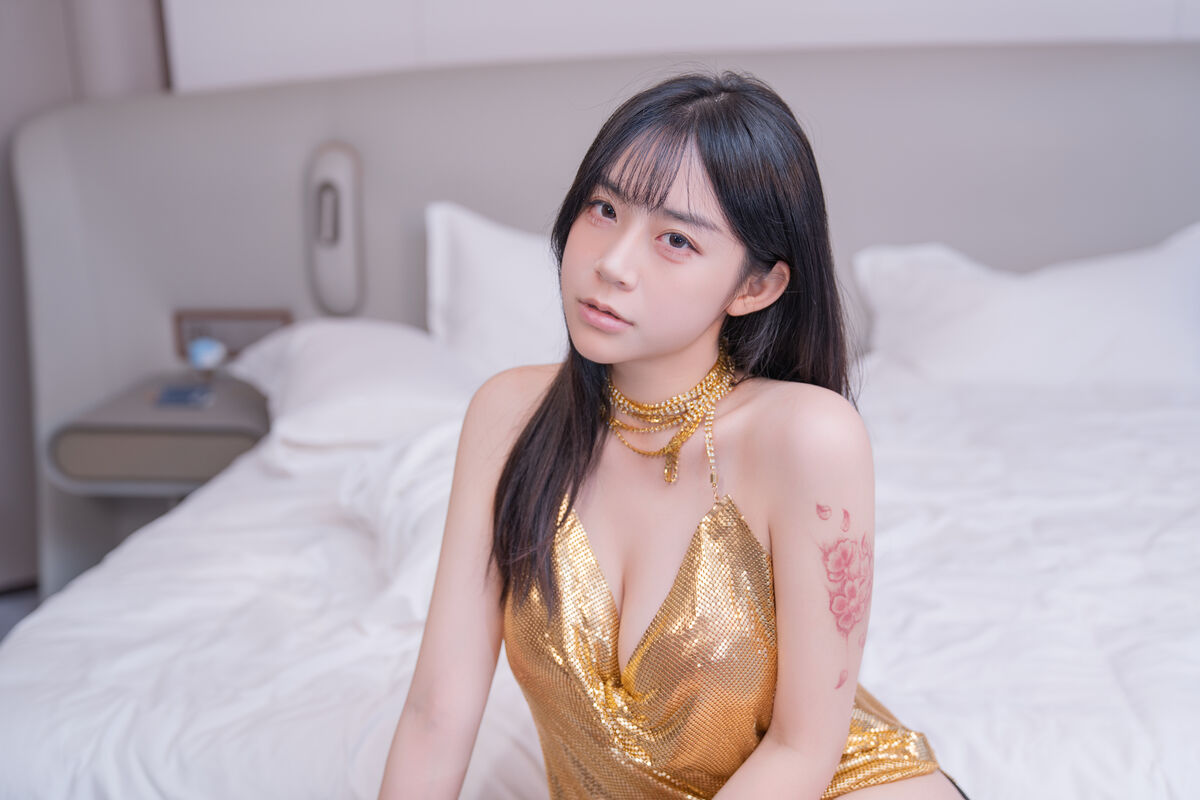 YiTuYu艺图语 Vol.10060 Yi Yuan Tong Xue Jodie