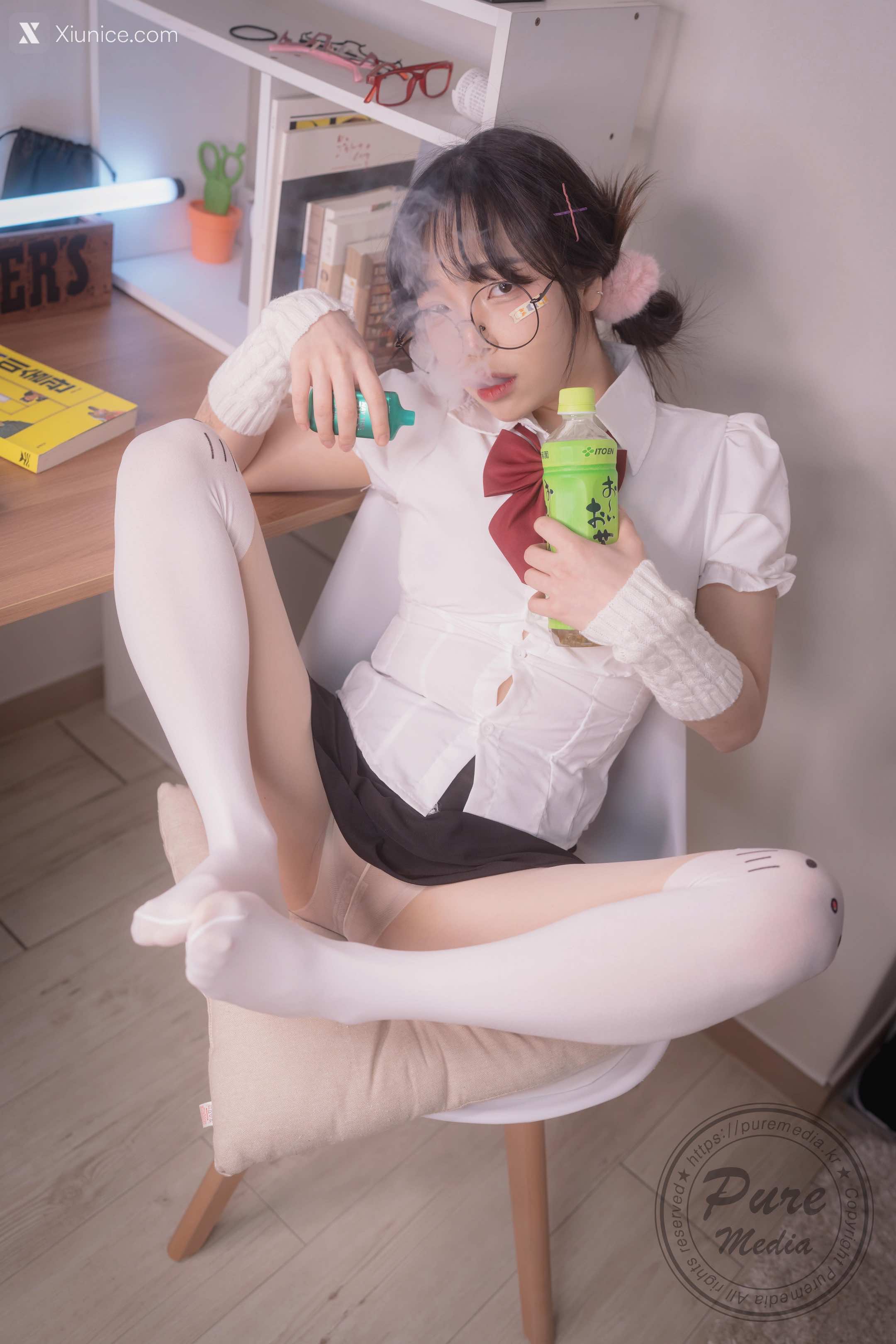 Pure Media Vol.276 Jelly (젤리) – Girl Trapped in a Rooftop Room 4K