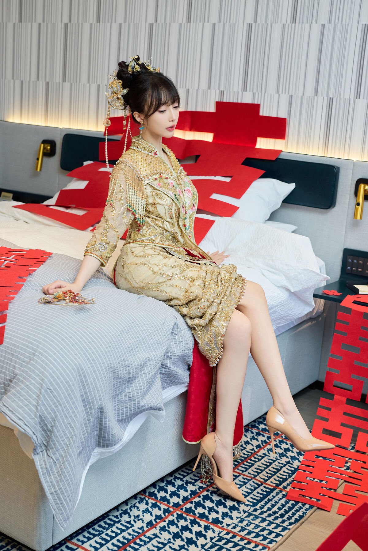 内购无水印 Yue Er Yue Er 玥儿玥er - 秀人网模特 性感秀禾服