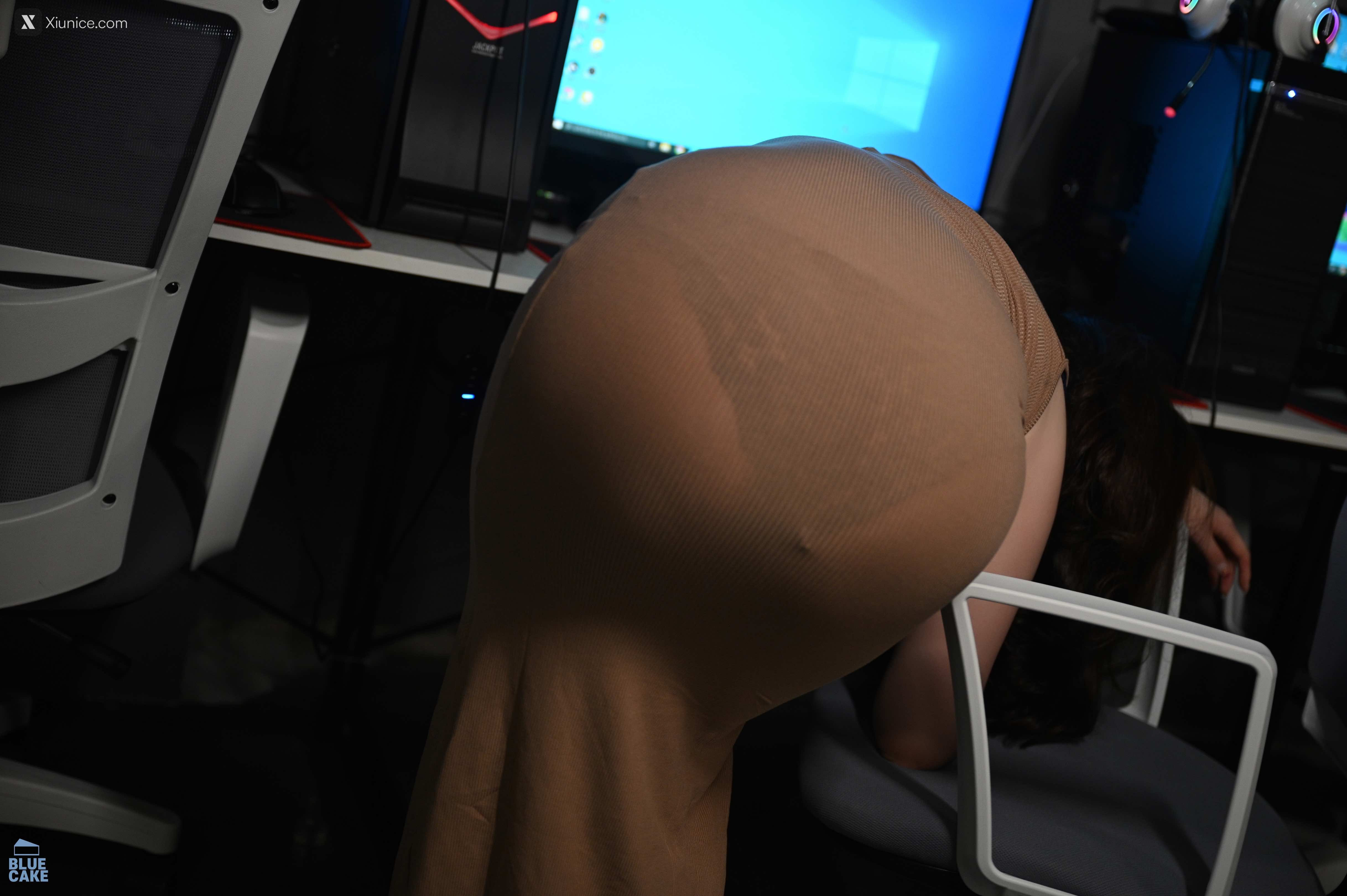 BLUECAKE Bambi (보미) – PC Room Alba 4K