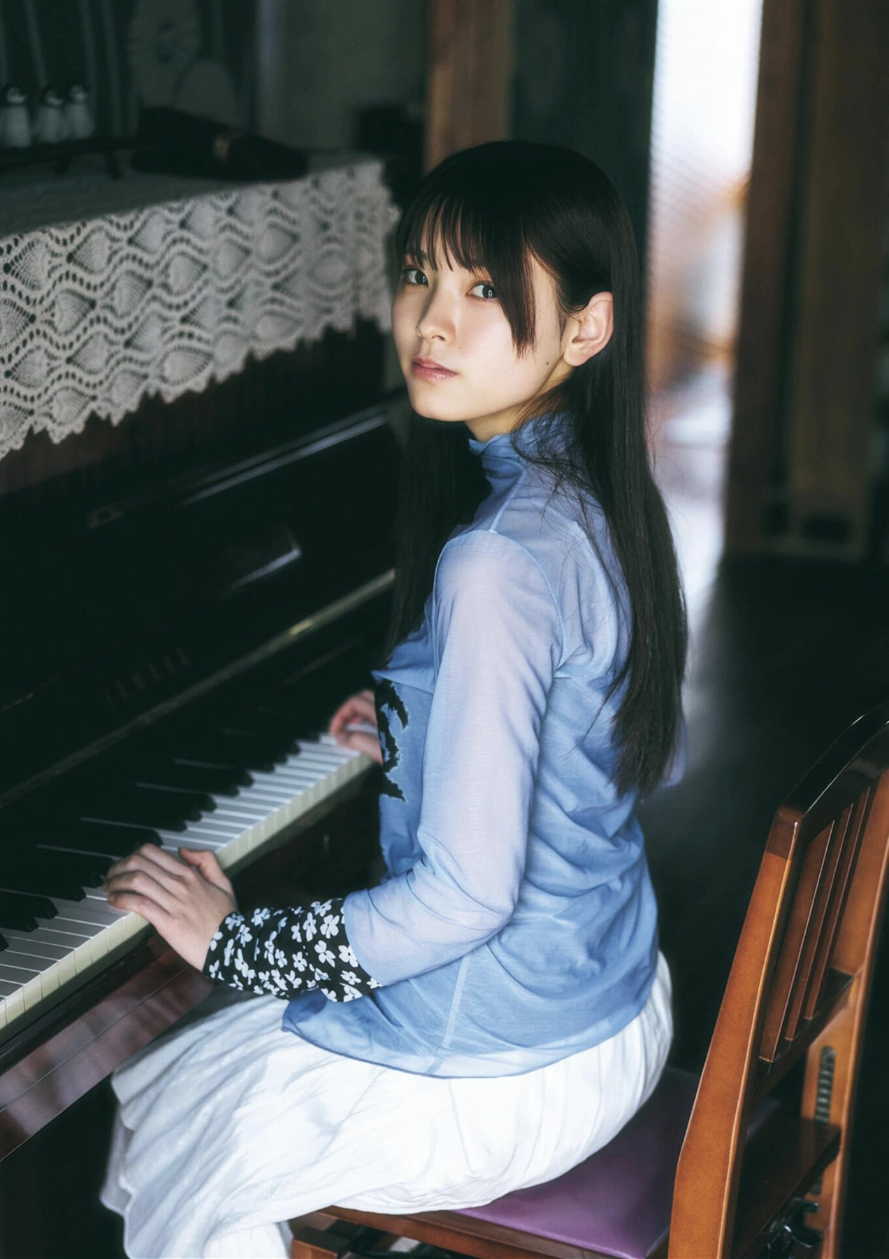 B.L.T. 2026.05 (ビー・エル・ティー 2026年5月号) – Urumi Morihira 森平麗心, Hitomi Hasegawa 長谷川稀未