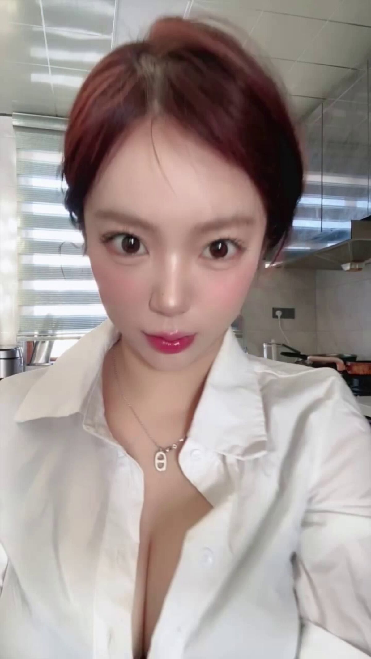 Mei Mei Zi Ya 美美子Ya - 多彩随缘播外围 上下真空诱惑 道具喷水秀 02