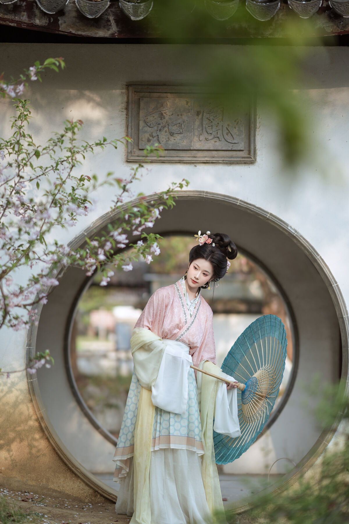 YiTuYu艺图语 Vol.10229 Jiang Zhu