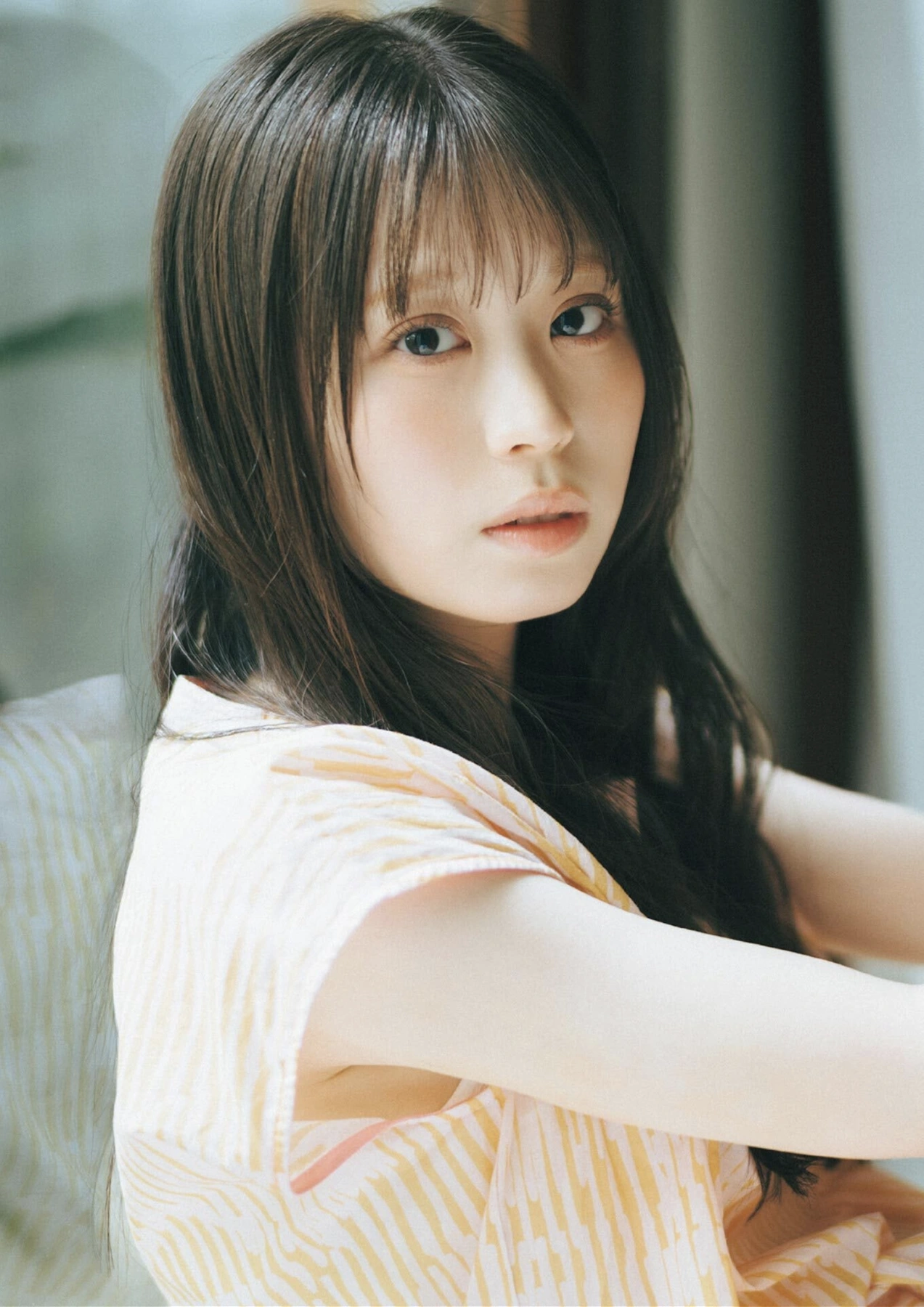 B.L.T. 2026.05 (ビー・エル・ティー 2026年5月号) – Urumi Morihira 森平麗心, Hitomi Hasegawa 長谷川稀未