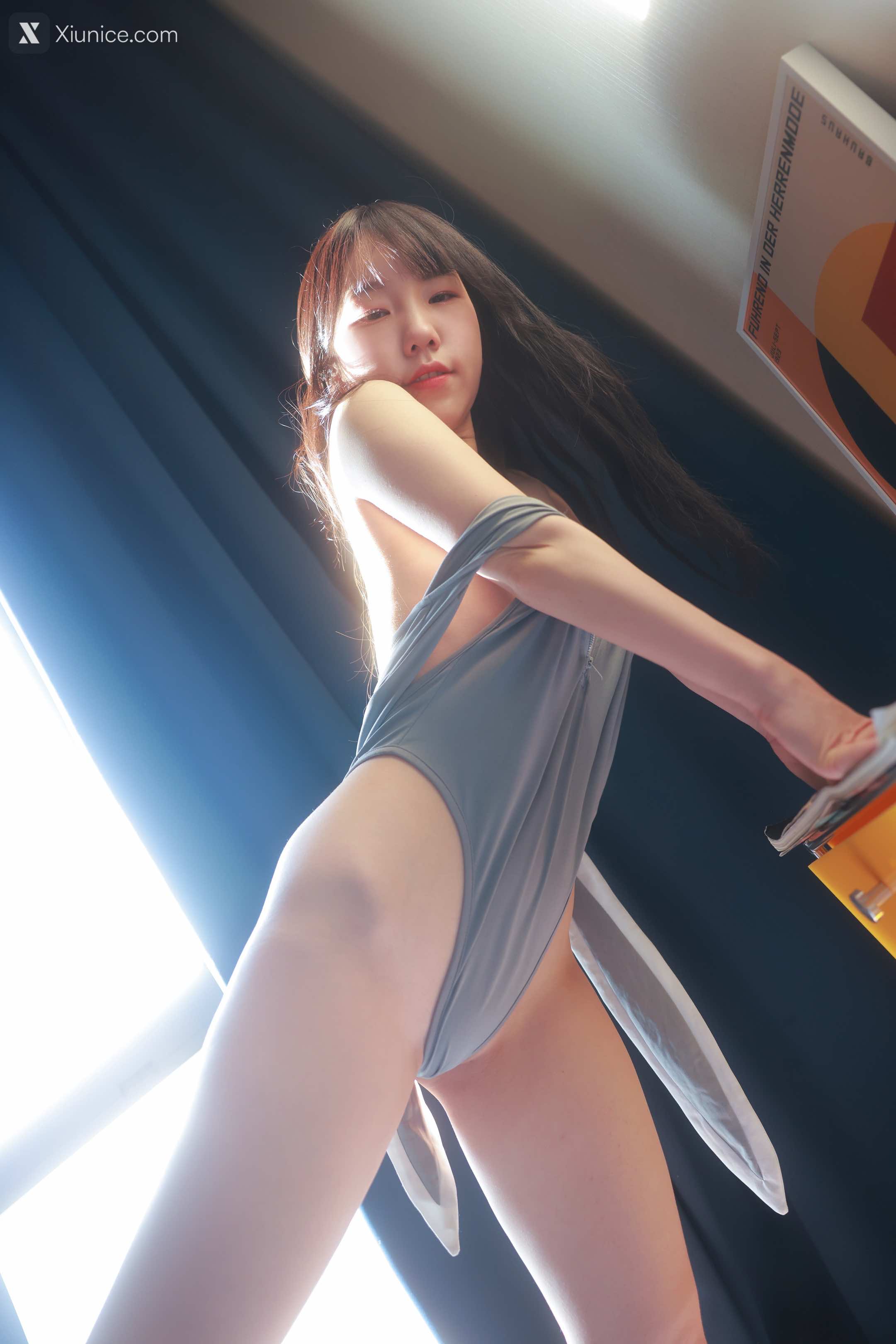SweetBox Yeri – Packaging Girl 4K