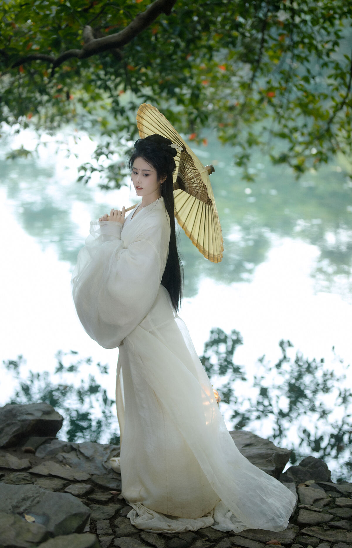 YiTuYu艺图语 Vol.10082 Ren Jian Yue-Su Chen