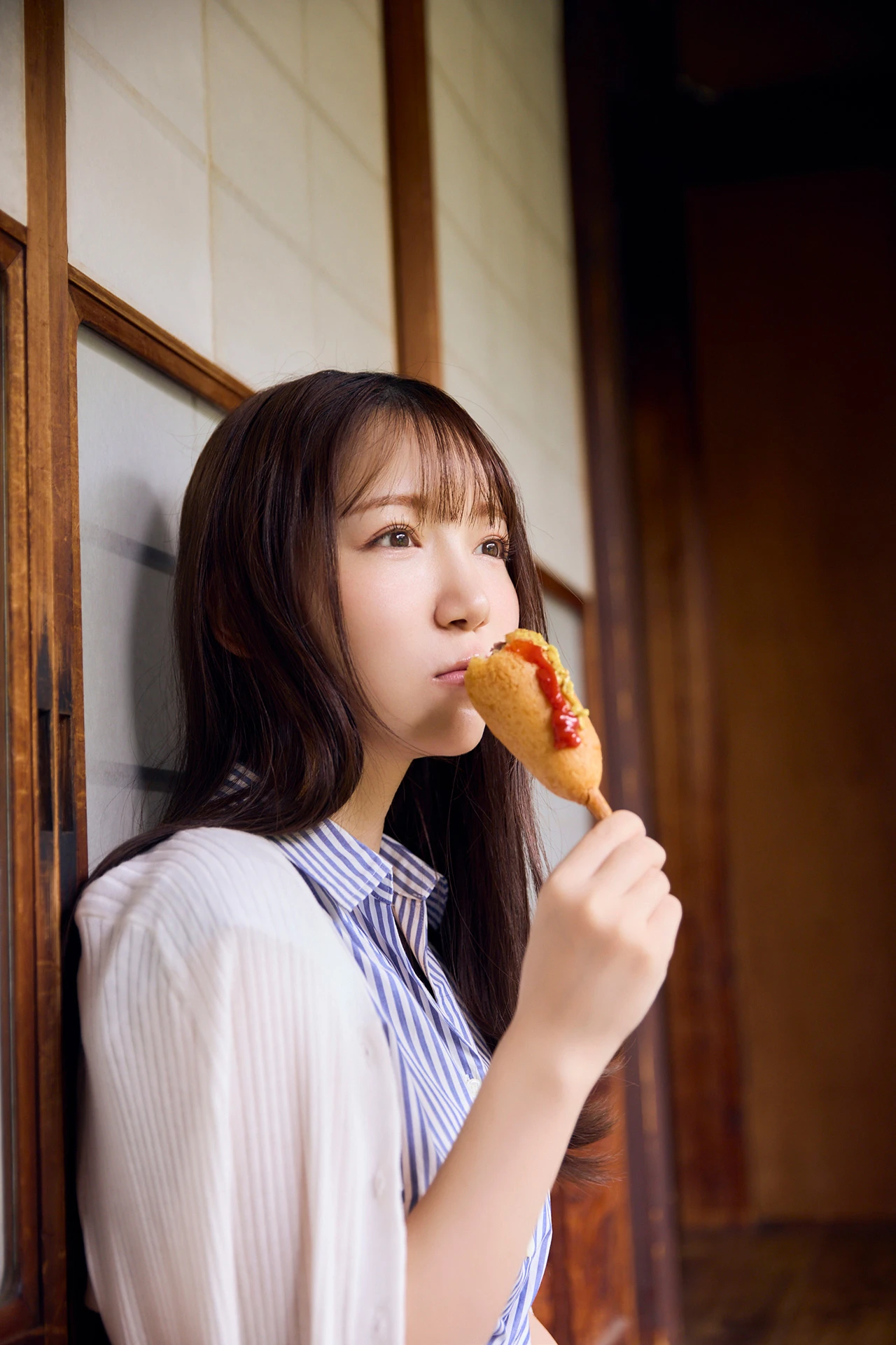 Marin Mita 三田真鈴, FLASHデジタル写真集 「見たらダメ」