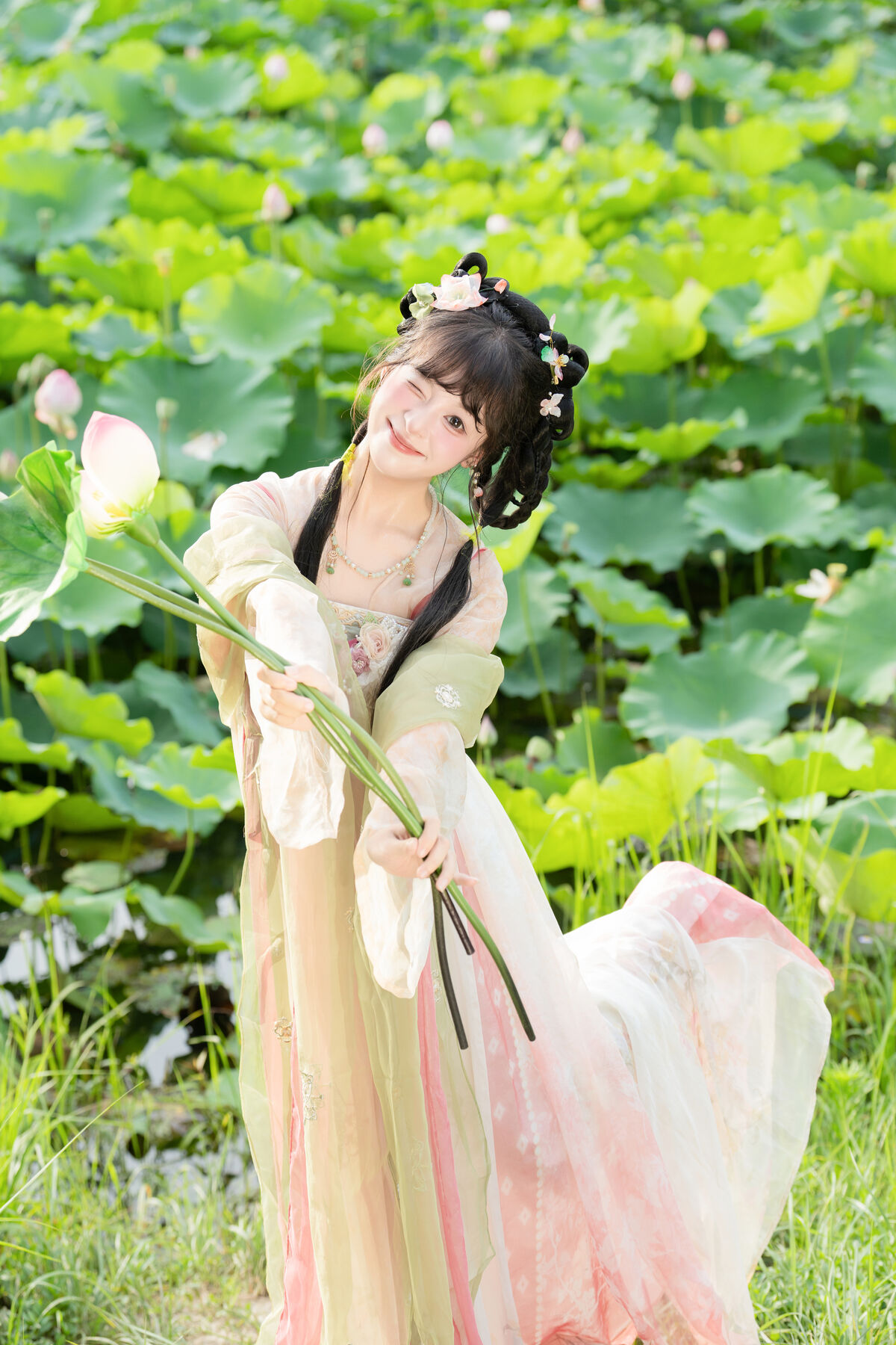 YiTuYu艺图语 Vol.10144 Xia Yu Xiao Nian