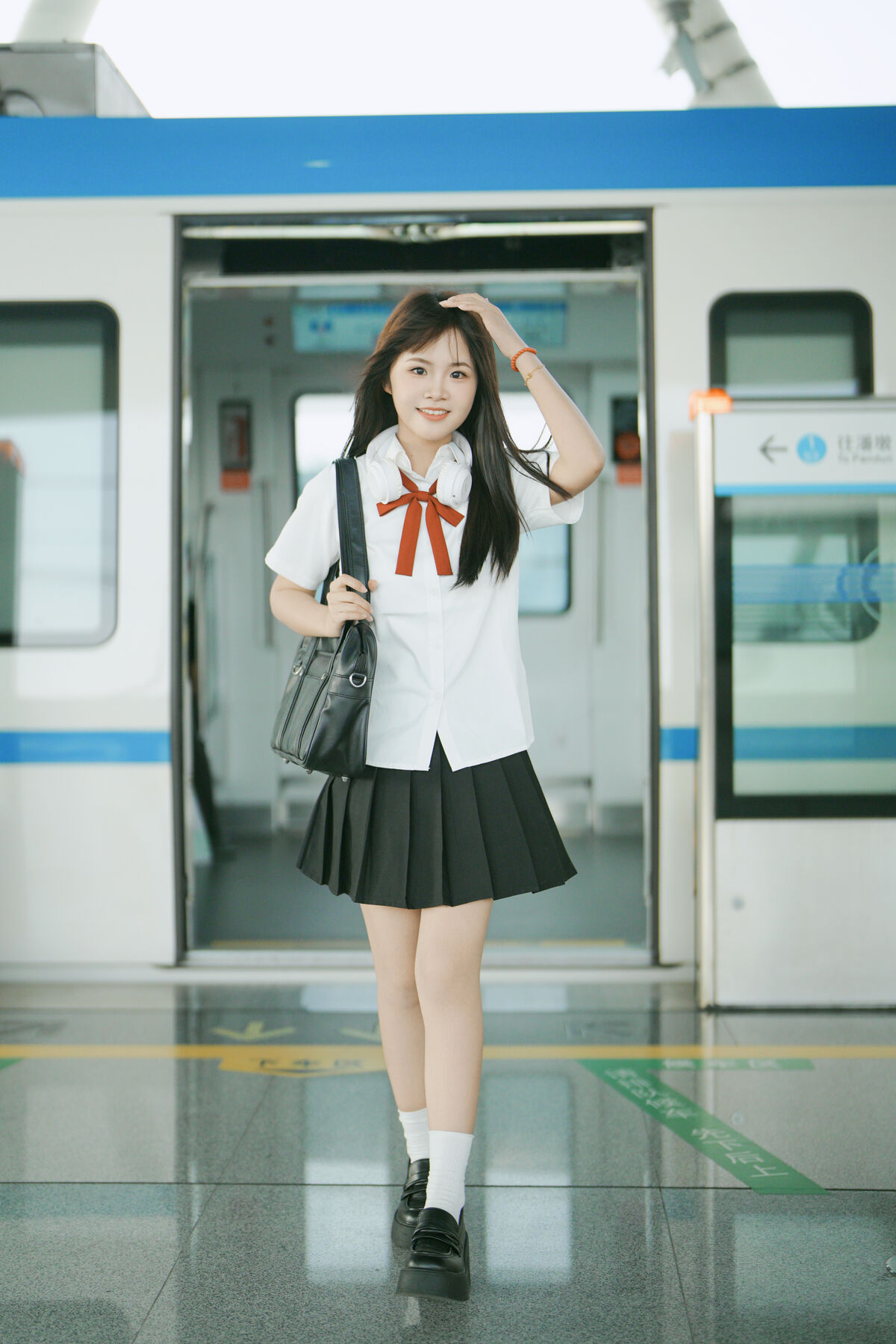 YiTuYu艺图语 Vol.10192 Xiao Zhu Kun Le