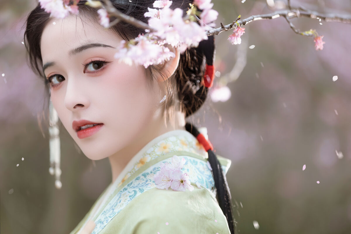 YiTuYu艺图语 Vol.10215 Tian Tian Quan Quan