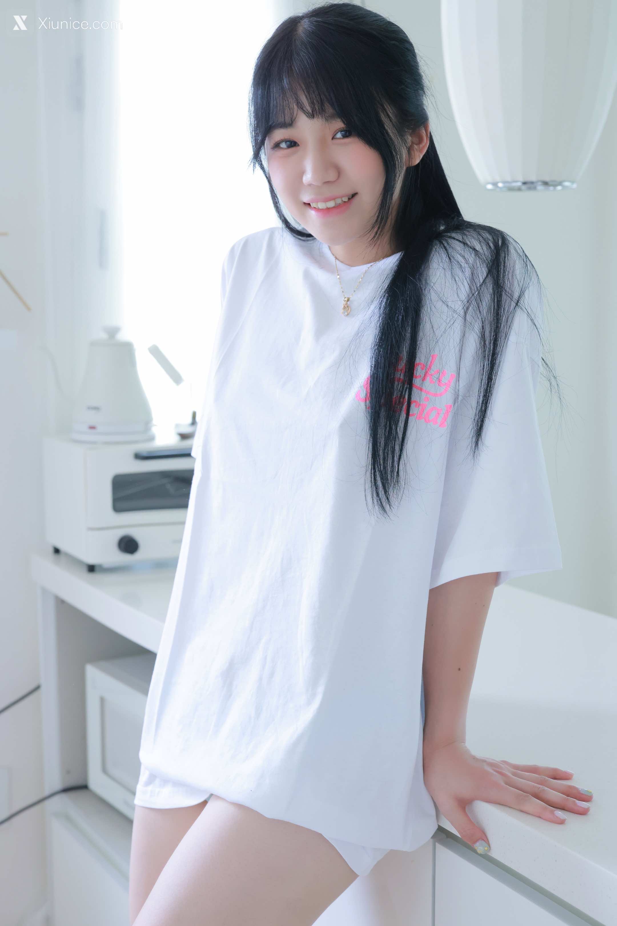 SweetBox Yui (유이) – SWTB Vol.018 CREAM 4K