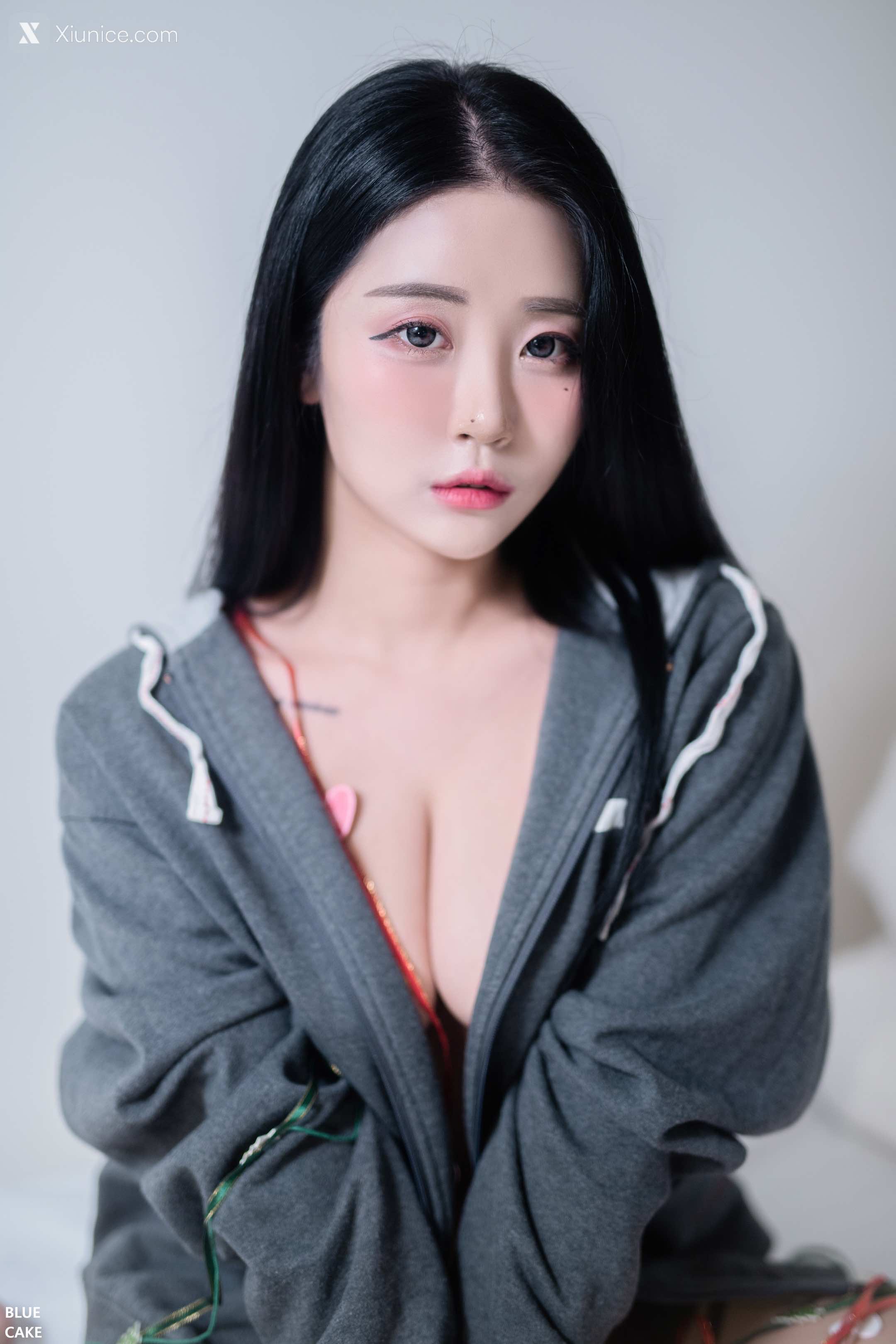 BLUECAKE Bomi (보미) – Christmas with my Bomi & Lover 4K