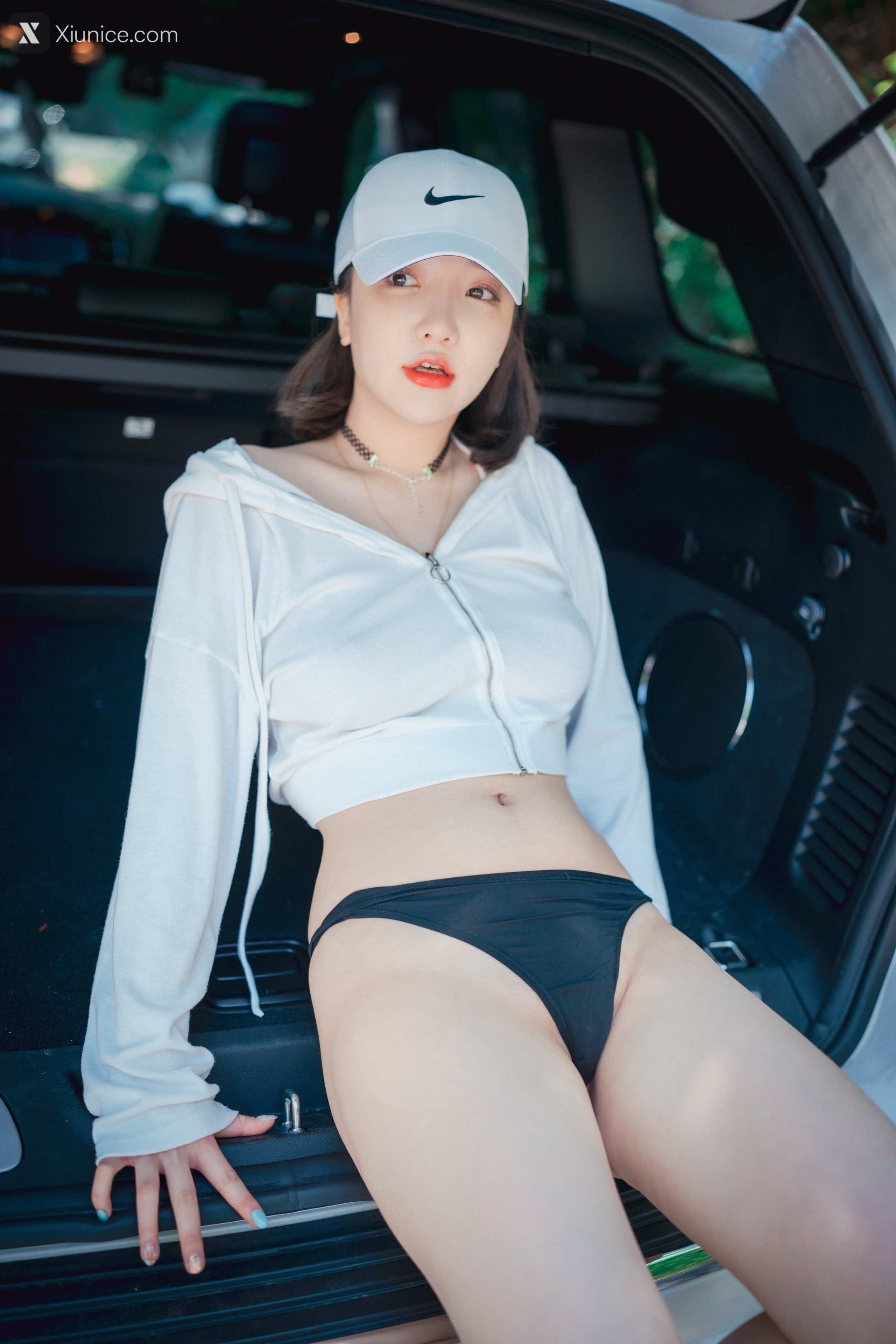DJAWA Photo – Son Ye-Eun (손예은) – Naughty Trekking 4K
