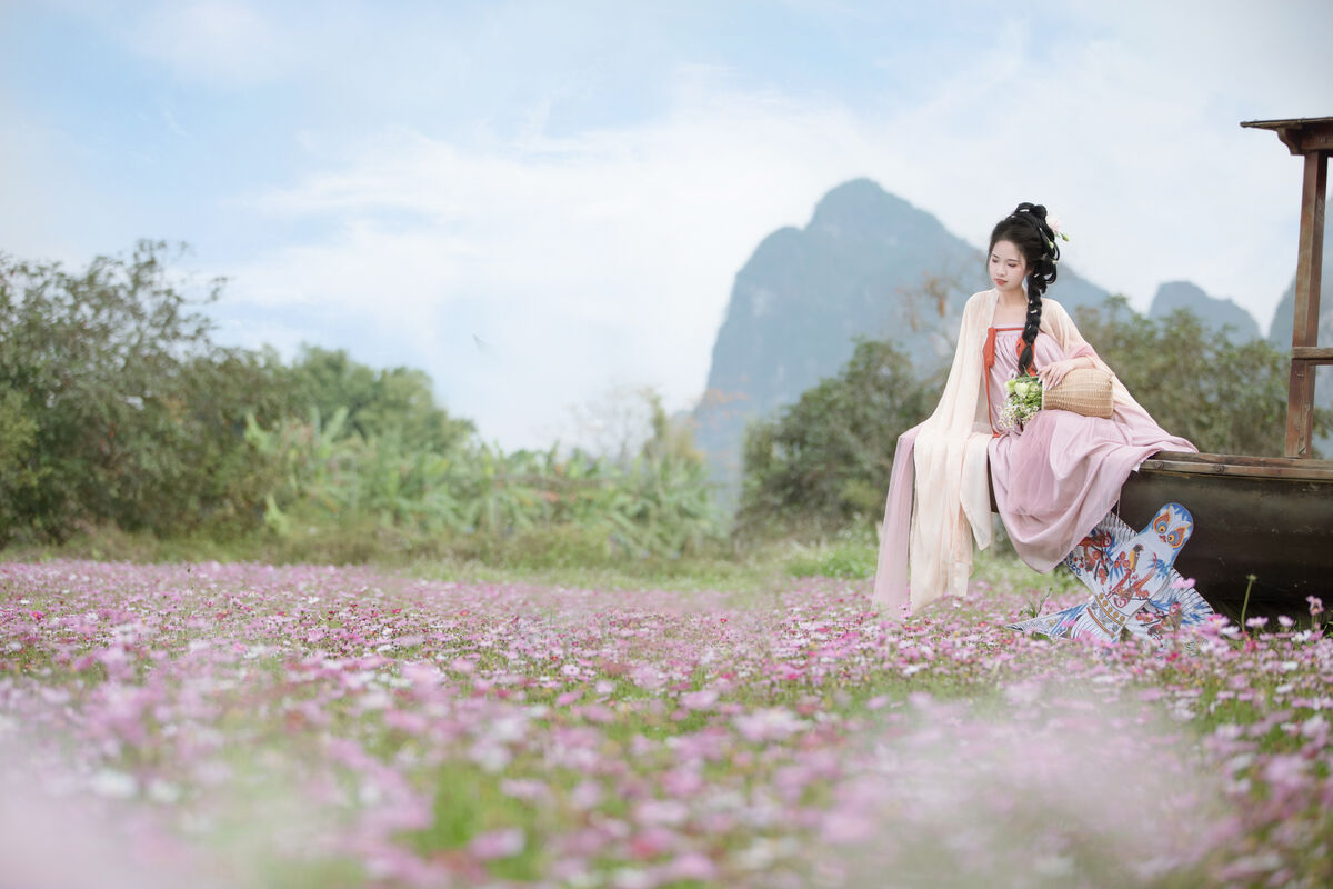 YiTuYu艺图语 Vol.10232 Ju Pi Yi Hao